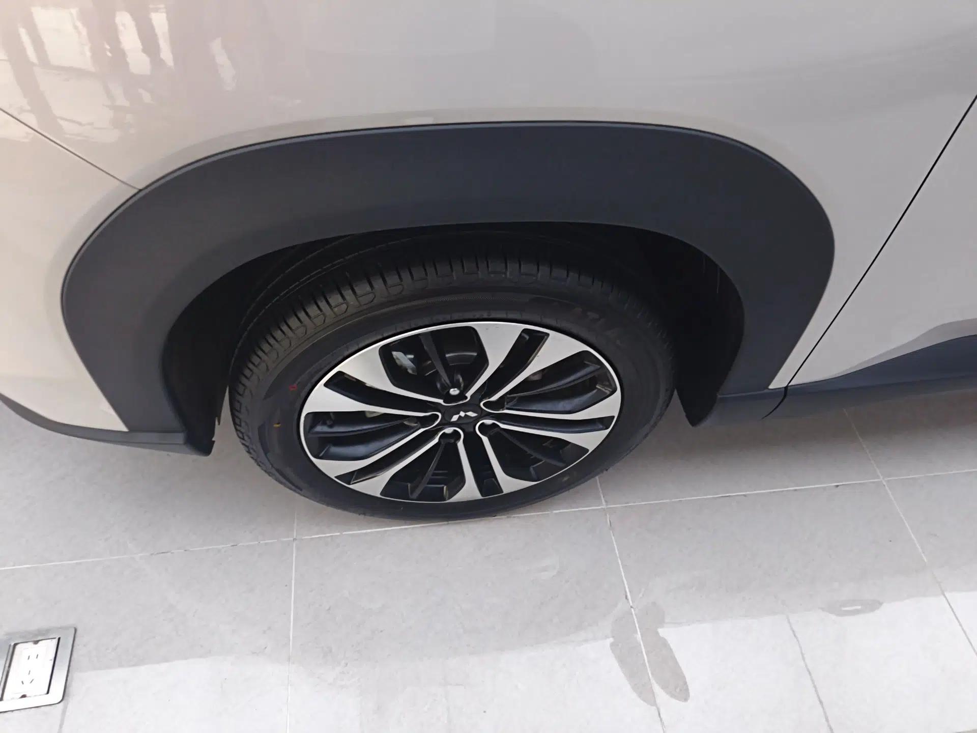 Wuling Xingguang 560 New Energy 2026 Model, Plug-in Hybrid, 125 km, Luxury Version — миниатюра 8