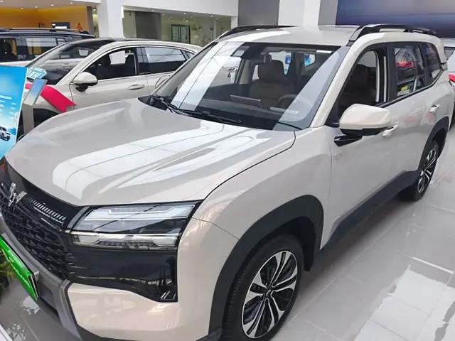 Wuling Xingguang 560 New Energy 2026 Model, Plug-in Hybrid, 125 km, Luxury Version