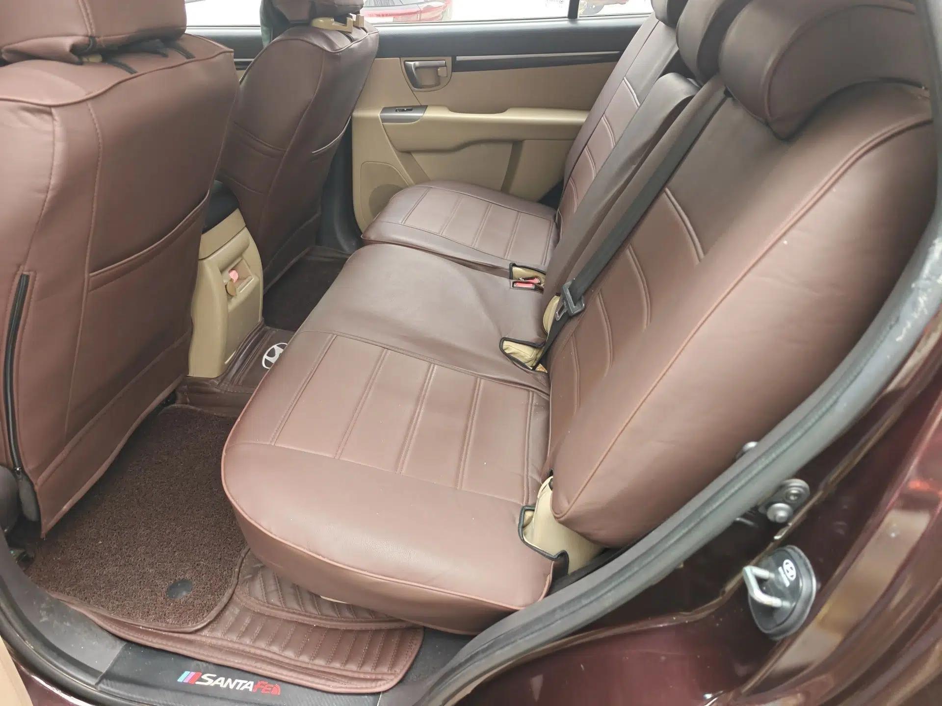 Hyundai Santa Fe Classic 2012 2.4 Comfort Edition 7-Seater Four-Wheel Drive — миниатюра 18