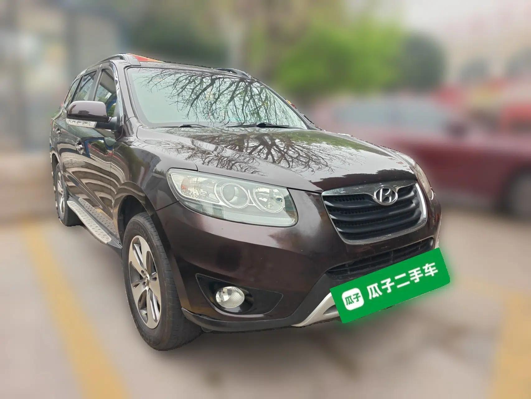 Hyundai Santa Fe Classic 2012 2.4 Comfort Edition 7-Seater Four-Wheel Drive — миниатюра 3