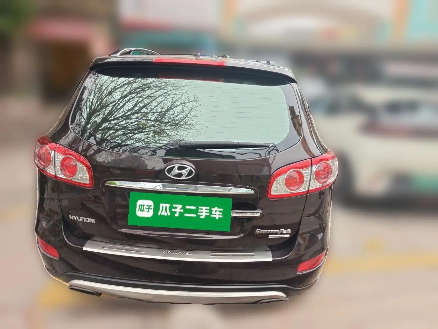 Hyundai Santa Fe Classic 2012 2.4 Comfort Edition 7-Seater Four-Wheel Drive — миниатюра 5