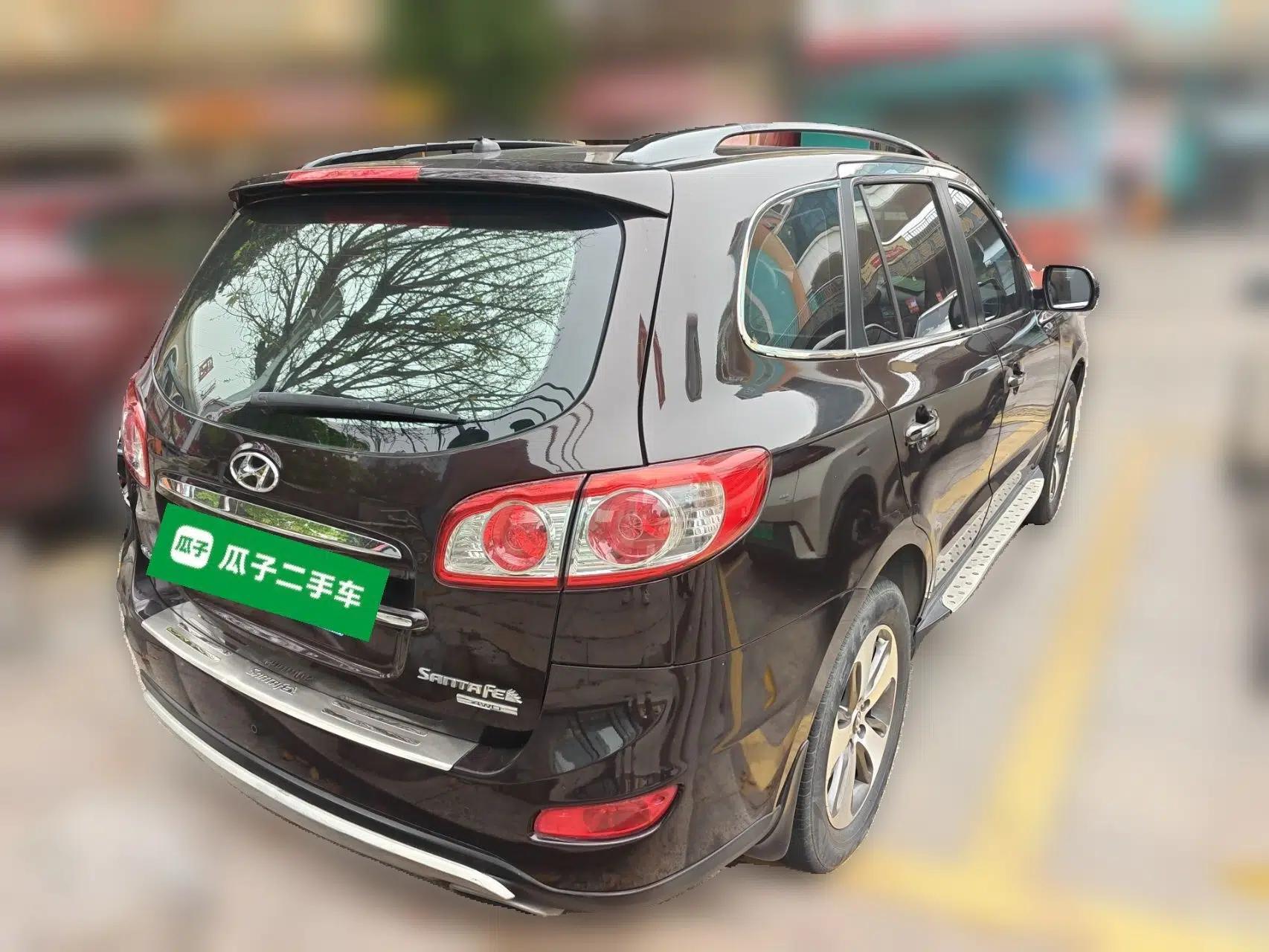 Hyundai Santa Fe Classic 2012 2.4 Comfort Edition 7-Seater Four-Wheel Drive — миниатюра 6