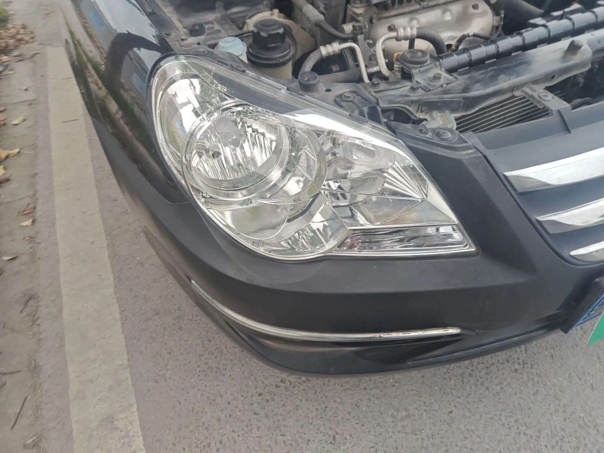 Hyundai MoInca 2009 1.8L Automatic Prestige GL Model — миниатюра 7