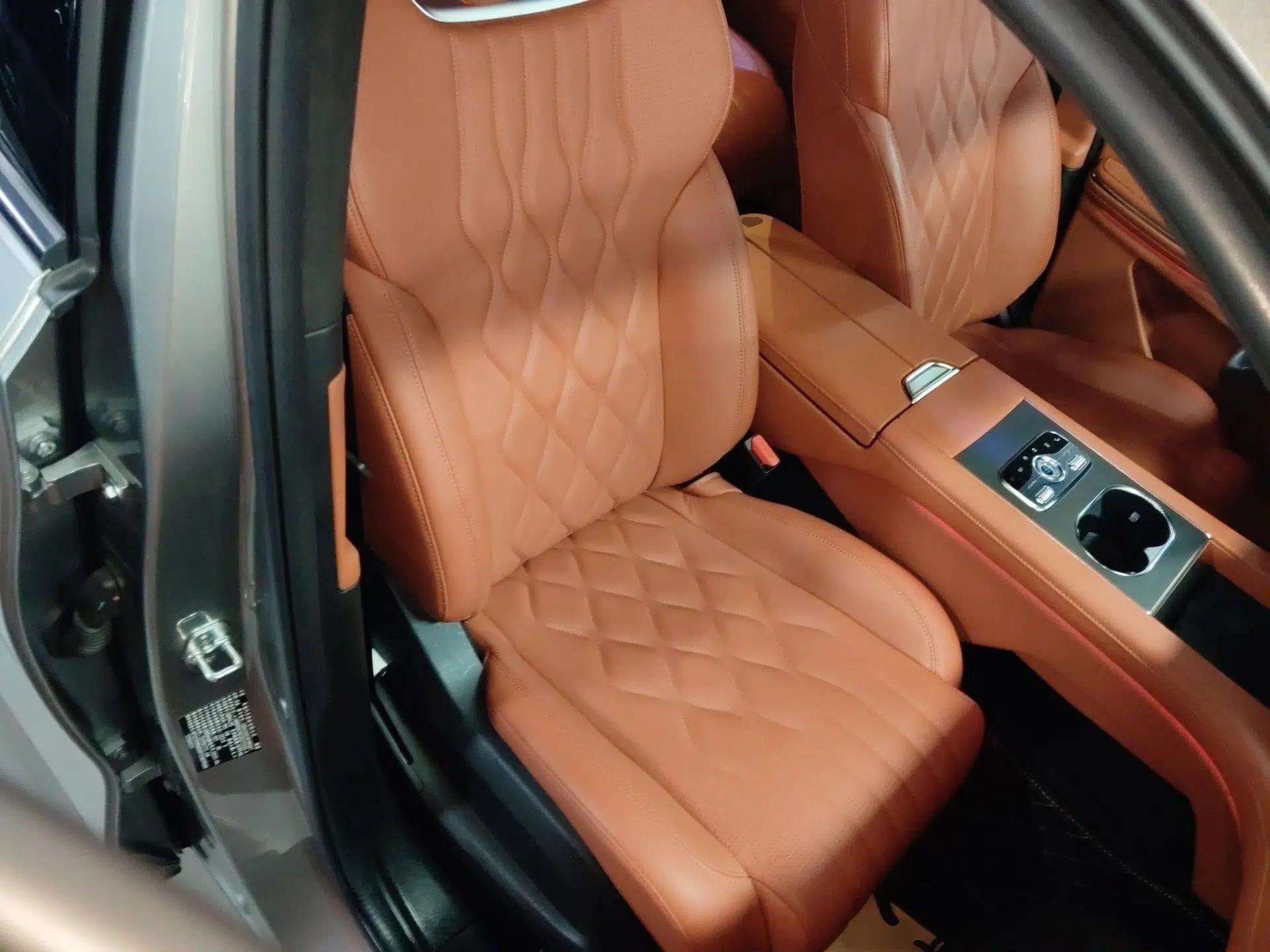 EXEED Lanyue C-DM 2025 180 Ultra-Long Range Max All-Wheel Drive 7-Seater — миниатюра 23