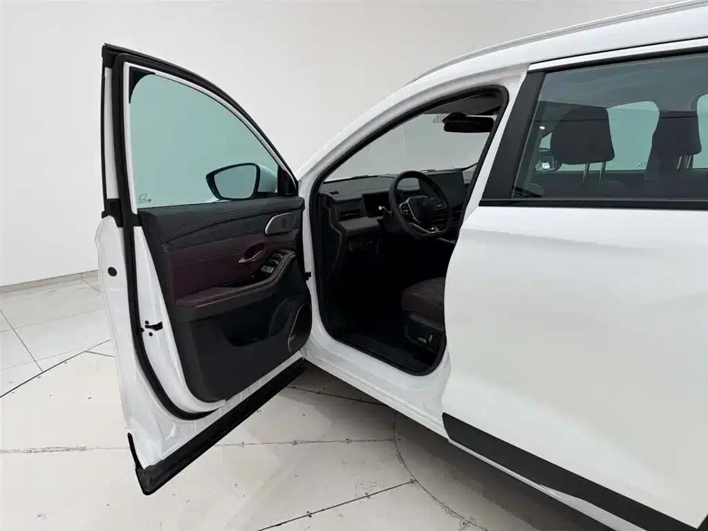 Jetour X90 PRO 2024 1.6T DCT Luxury Edition 5-seater — миниатюра 13