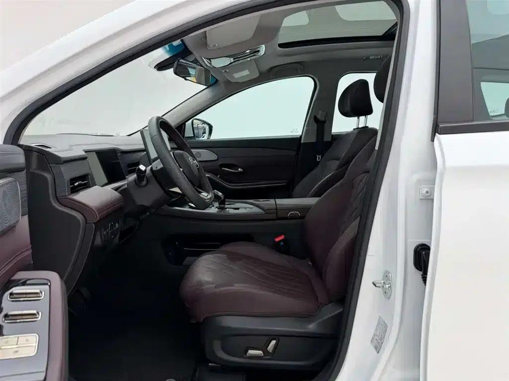 Jetour X90 PRO 2024 1.6T DCT Luxury Edition 5-seater — миниатюра 15