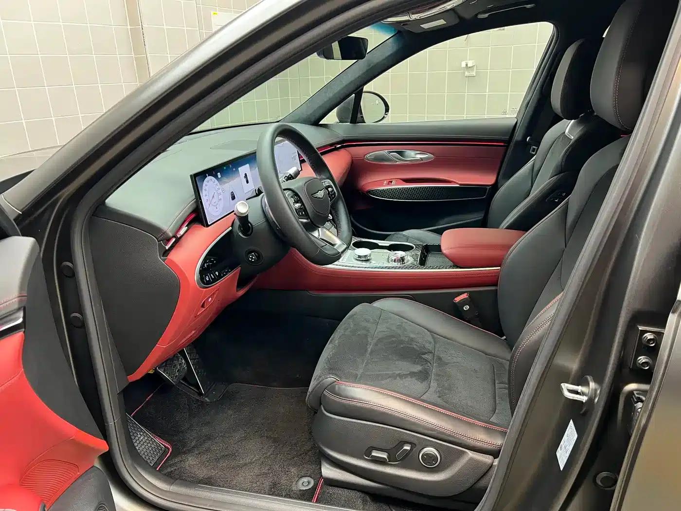 Genesis GV70 2025 2.5T AWD Flagship Edition — миниатюра 9