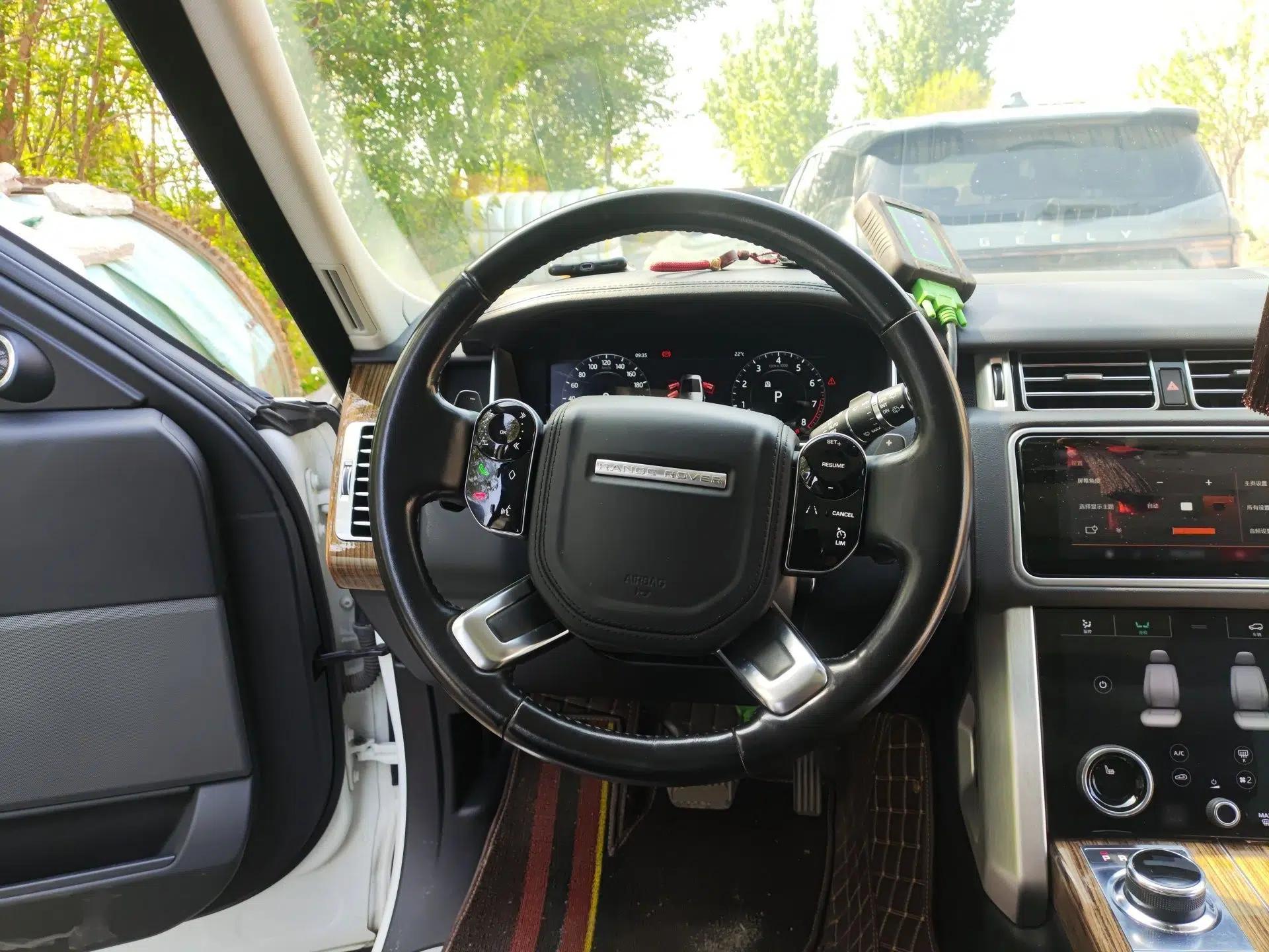 Land Rover Range Vogue 2018 3.0T Gasoline HSE Middle East — миниатюра 11