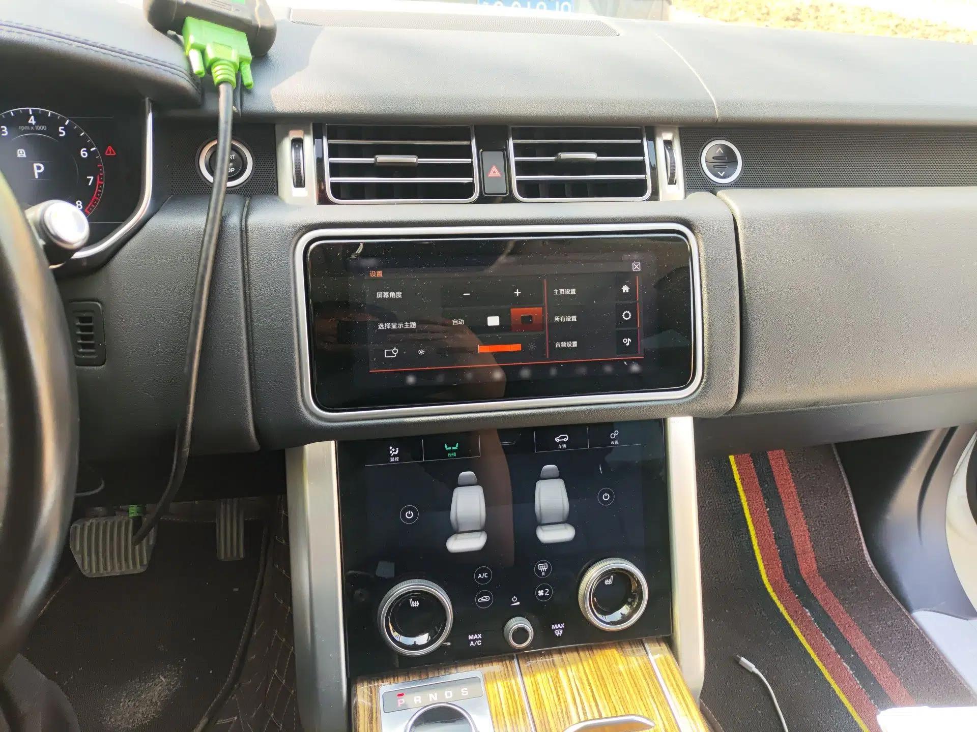 Land Rover Range Vogue 2018 3.0T Gasoline HSE Middle East — миниатюра 14