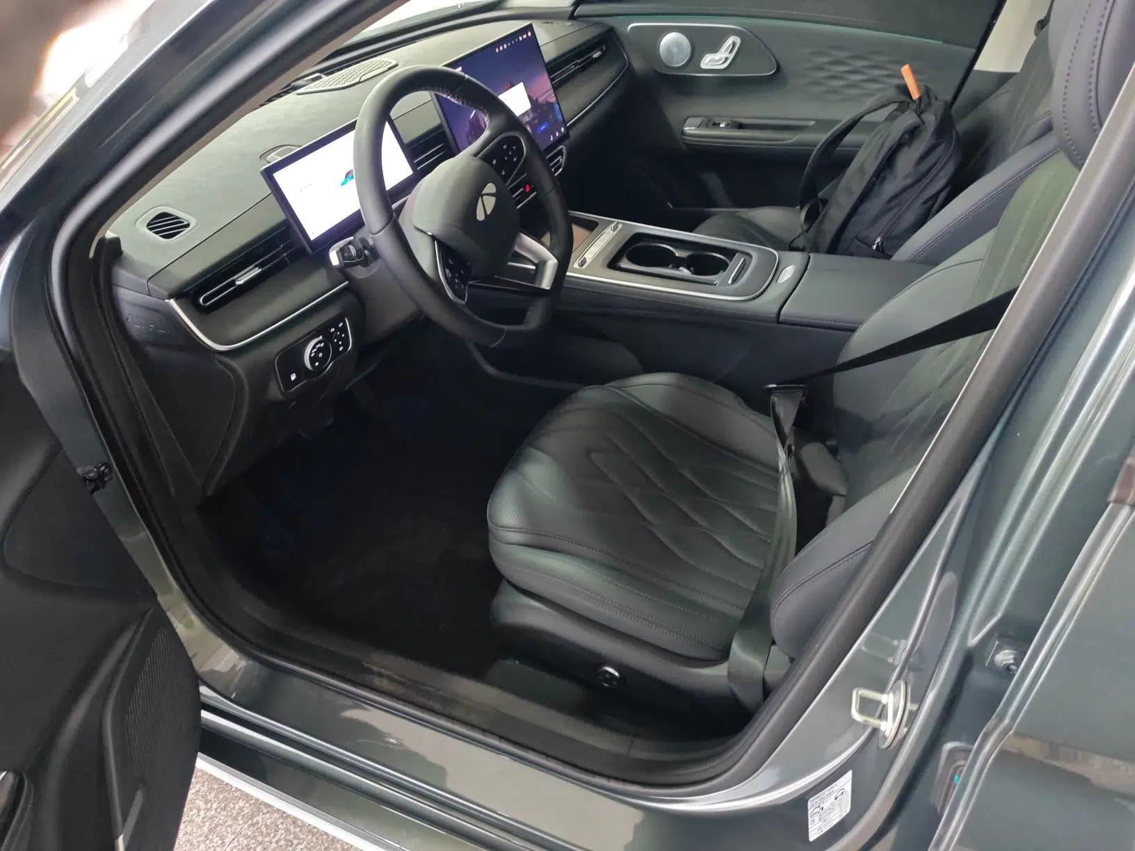 Chery Fengyun A8L 2025 1.5 TGDI 145 km Luxury Version — миниатюра 18