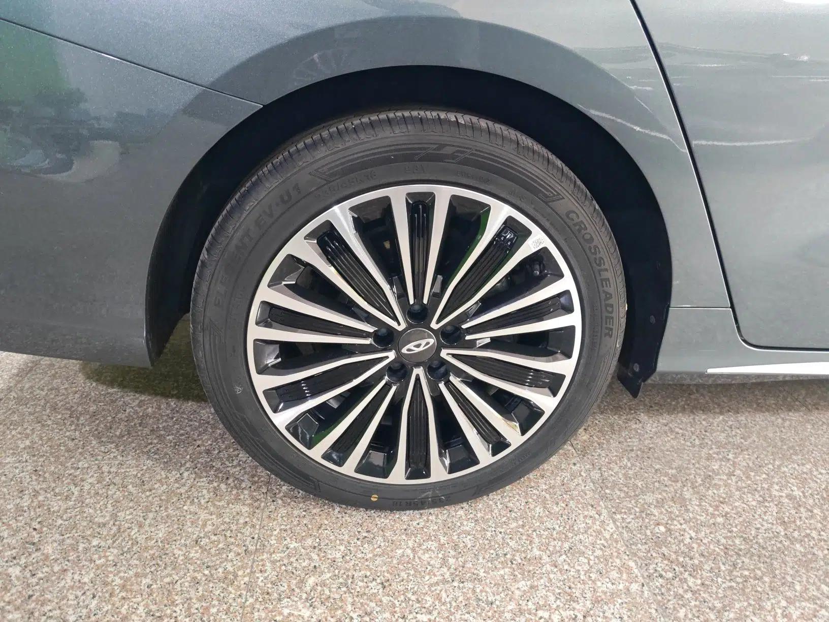 Chery Fengyun A8L 2025 1.5 TGDI 145 km Luxury Version — миниатюра 10