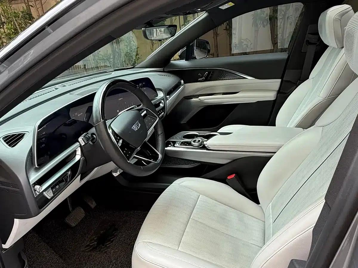 iQ Ruige 2022 Rear-Wheel Drive Long-Range Luxury Edition — миниатюра 7