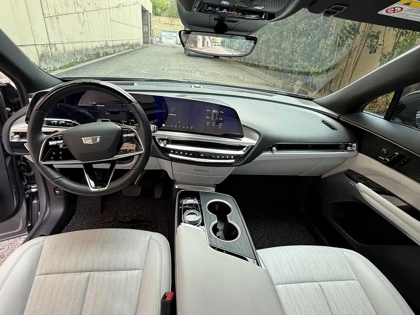 iQ Ruige 2022 Rear-Wheel Drive Long-Range Luxury Edition — миниатюра 9