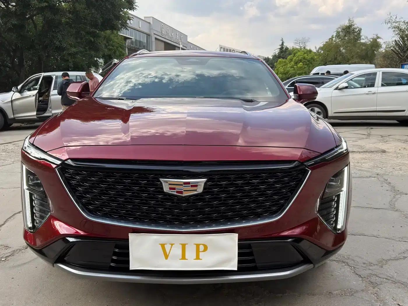 2023 Cadillac GT4 25T Luxury — миниатюра 2