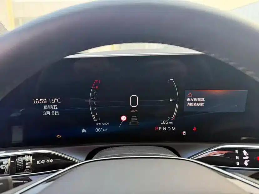 2023 Cadillac GT4 25T Luxury — миниатюра 7