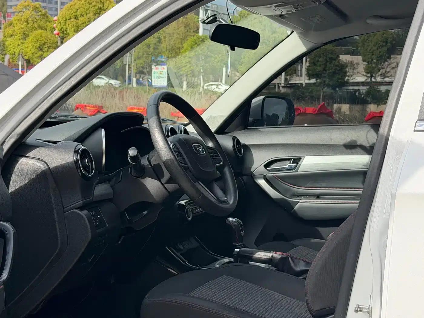 Kaiyi X3 2019 1.5L Manual Smart Edition — миниатюра 7