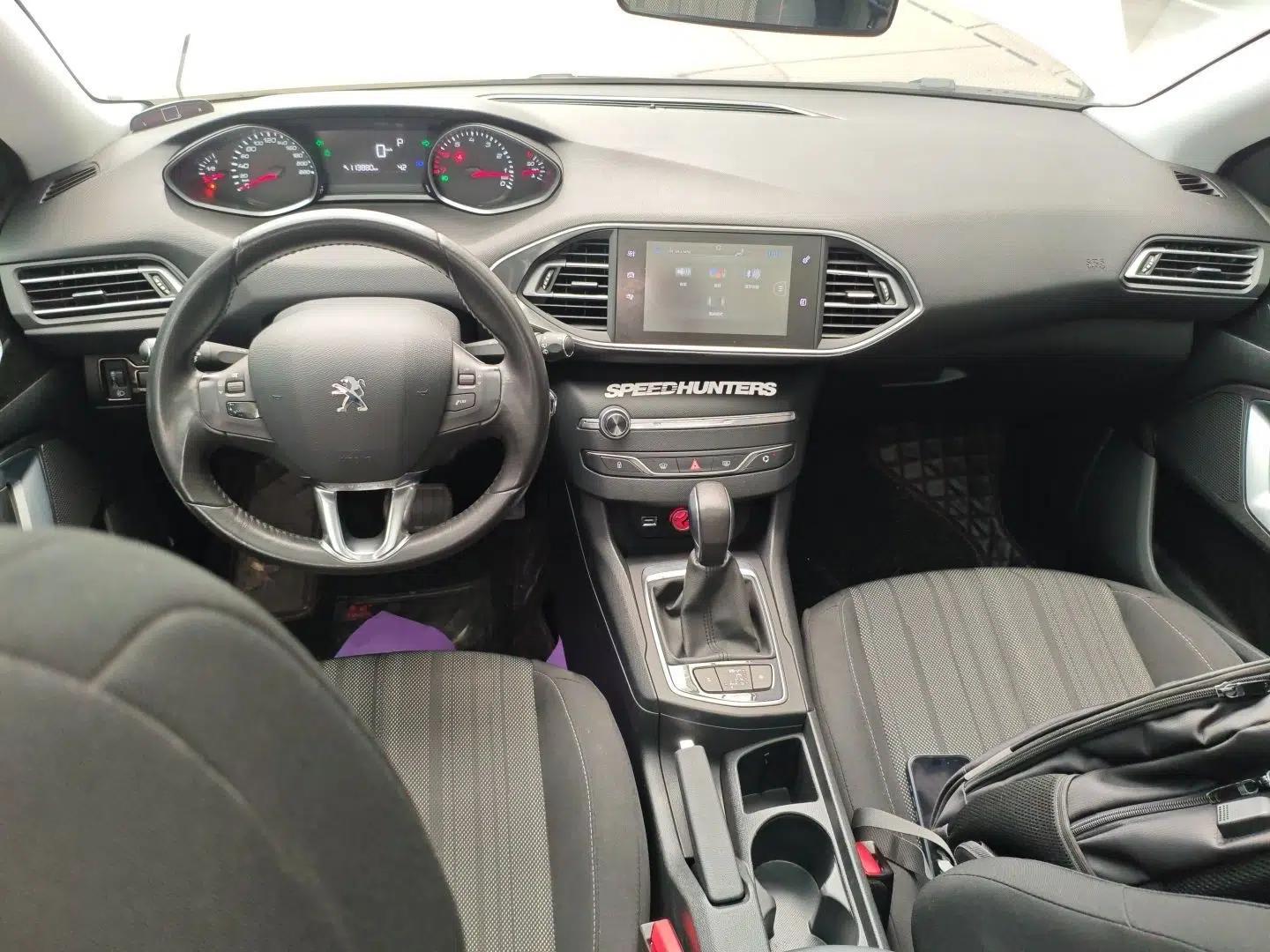 Peugeot 308S 2015 1.2T Automatic Jingchi Edition — миниатюра 13