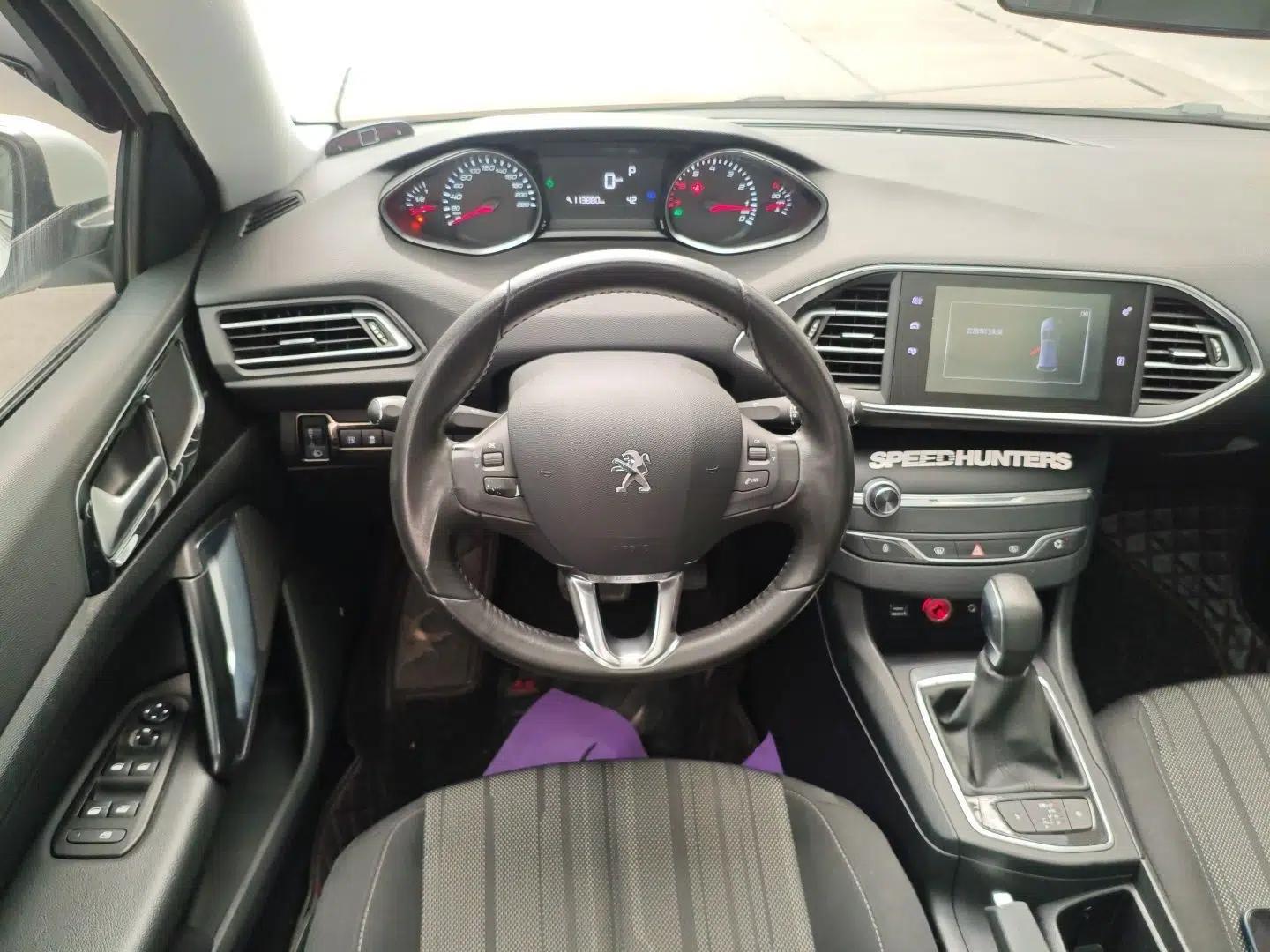 Peugeot 308S 2015 1.2T Automatic Jingchi Edition — миниатюра 14