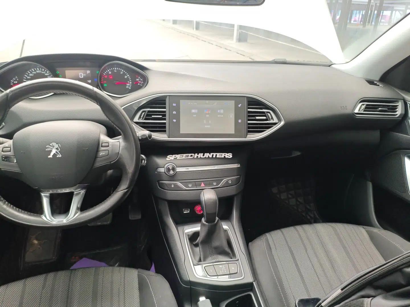 Peugeot 308S 2015 1.2T Automatic Jingchi Edition — миниатюра 16