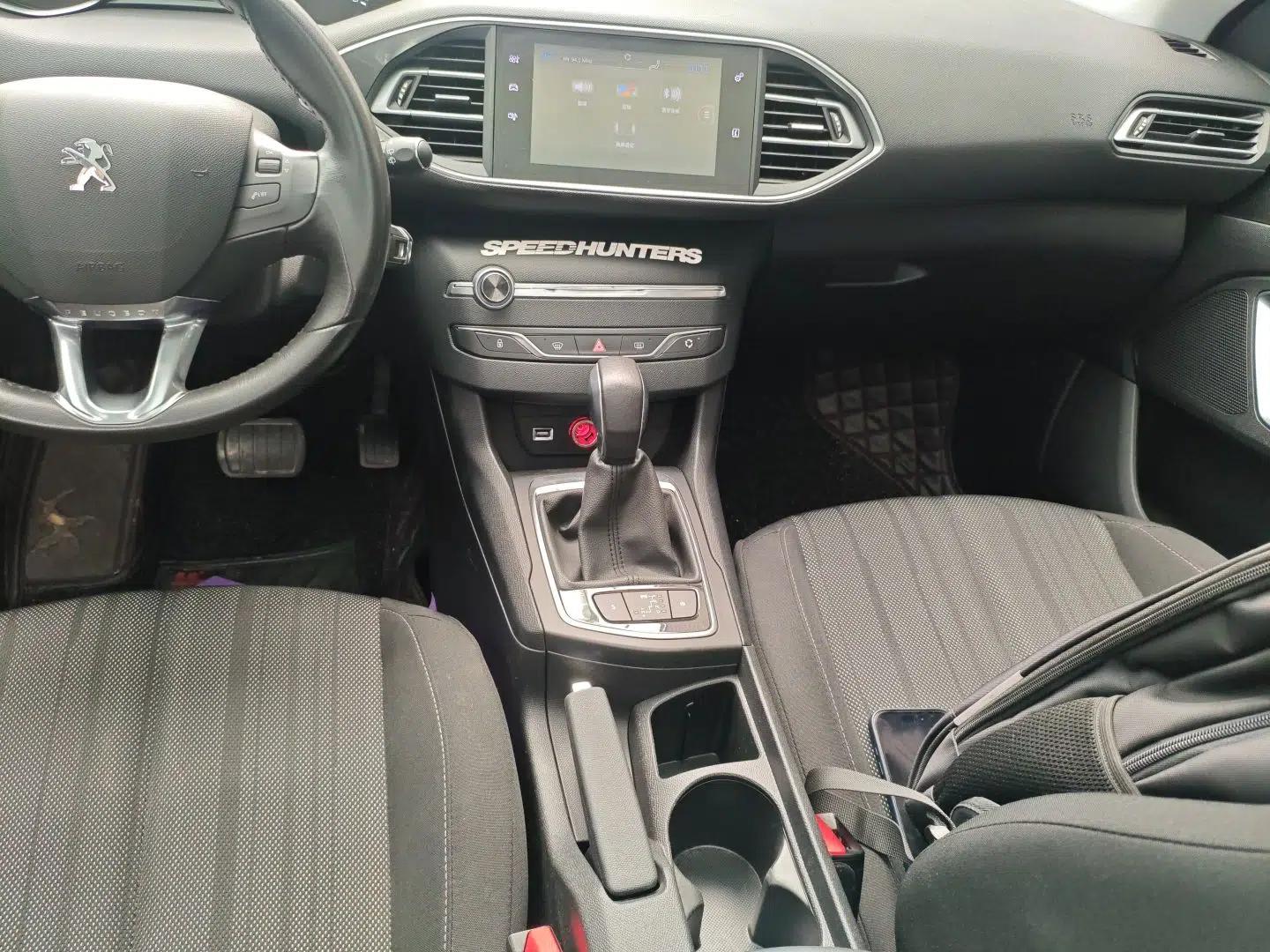 Peugeot 308S 2015 1.2T Automatic Jingchi Edition — миниатюра 17
