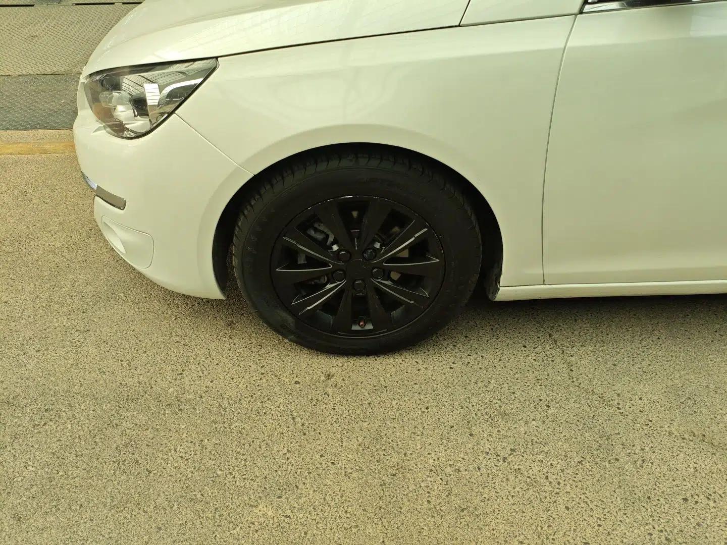 Peugeot 308S 2015 1.2T Automatic Jingchi Edition — миниатюра 8