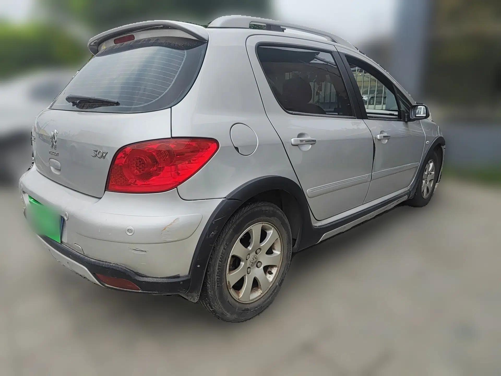 Peugeot 307 2012 Hatchback 1.6L Automatic Comfort Edition — миниатюра 6