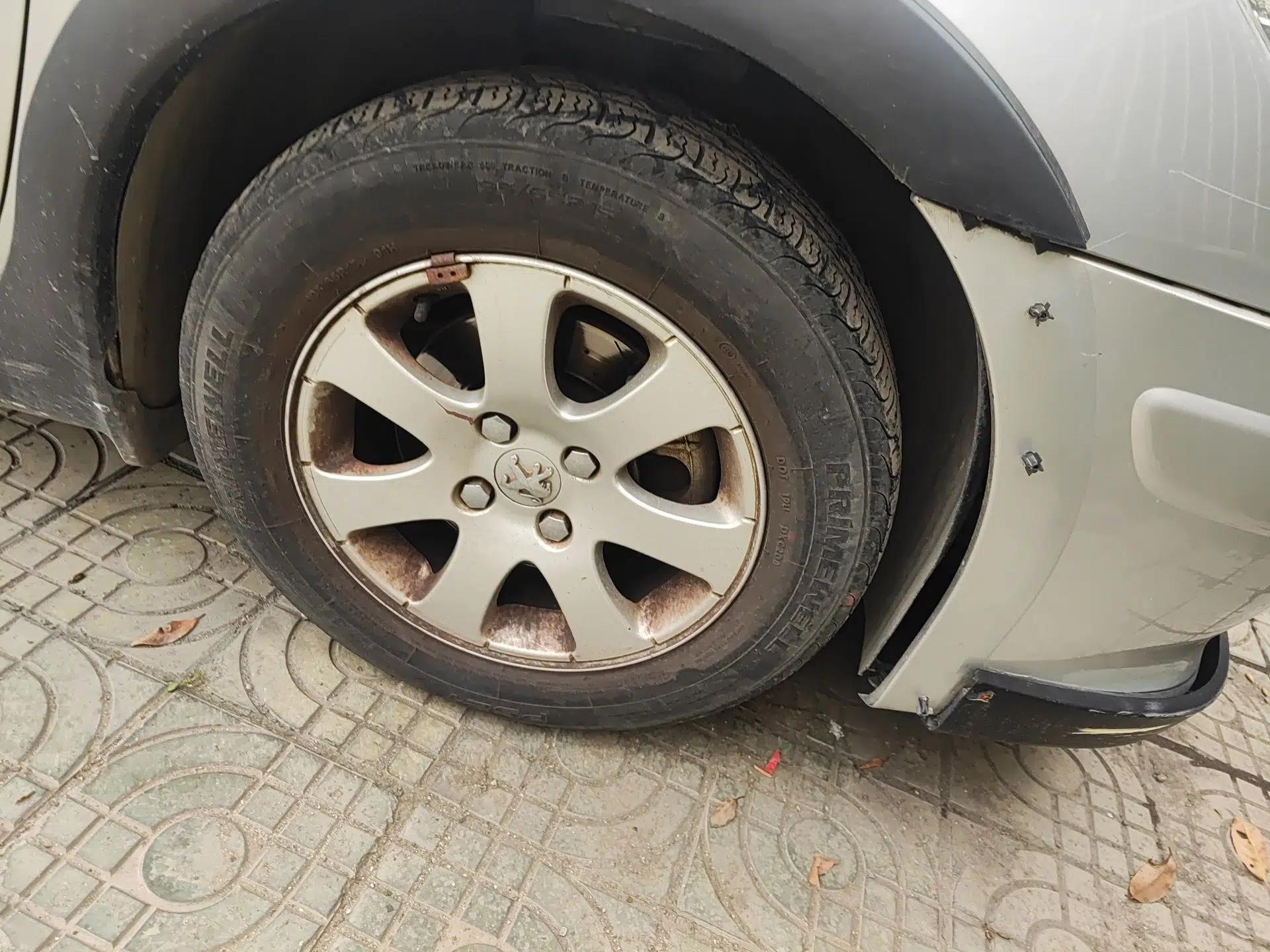 Peugeot 307 2012 Hatchback 1.6L Automatic Comfort Edition — миниатюра 8