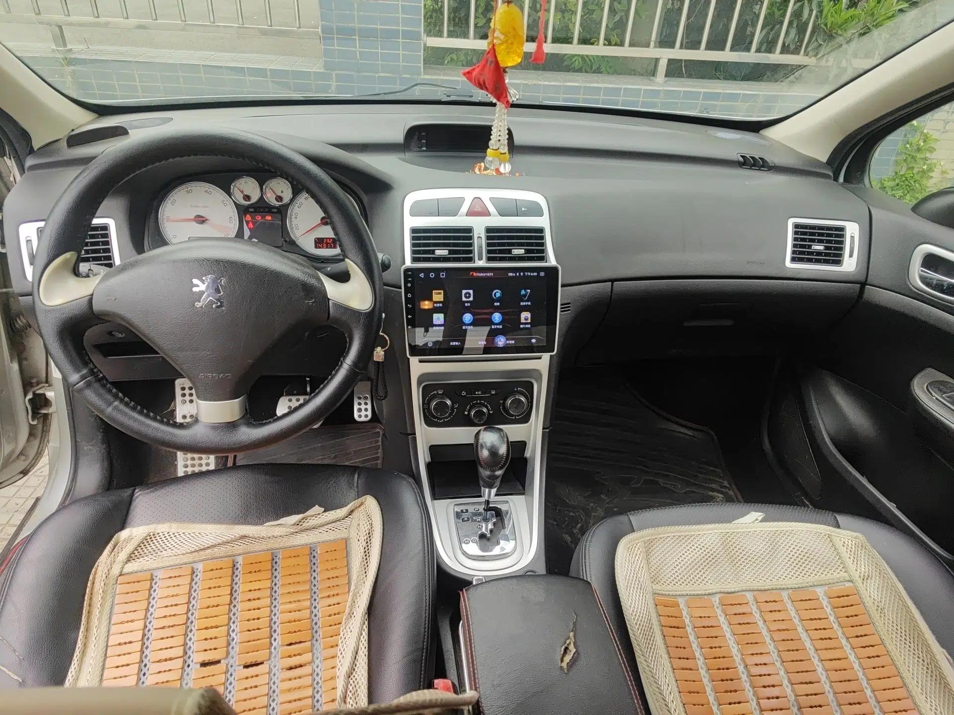 Peugeot 307 2012 Hatchback 1.6L Automatic Comfort Edition — миниатюра 10