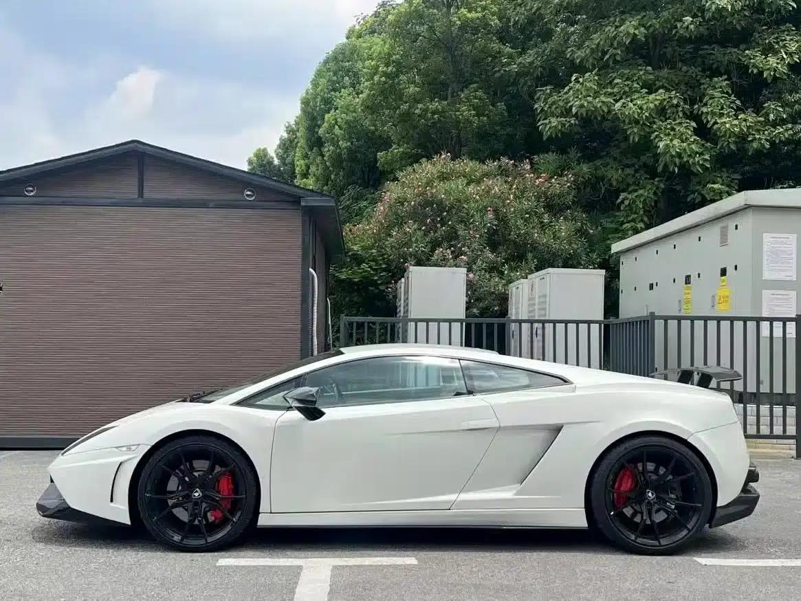 2012 Gallardo LP 560-4 Gold Edition — миниатюра 7