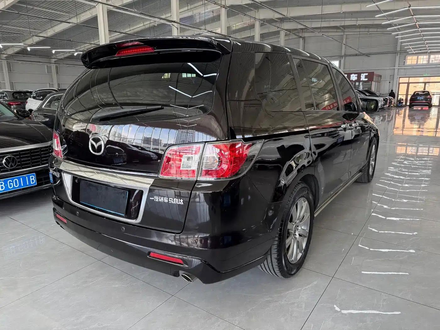 Mazda 8 2015 2.5L Navigator Edition — миниатюра 4