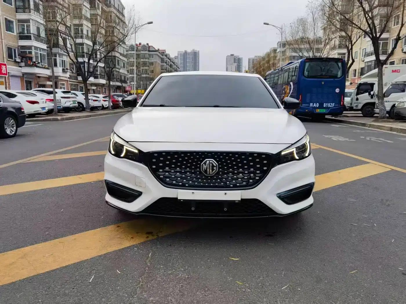MG6 PHEV 2019 50T Trophy 5-Second Edition — миниатюра 2
