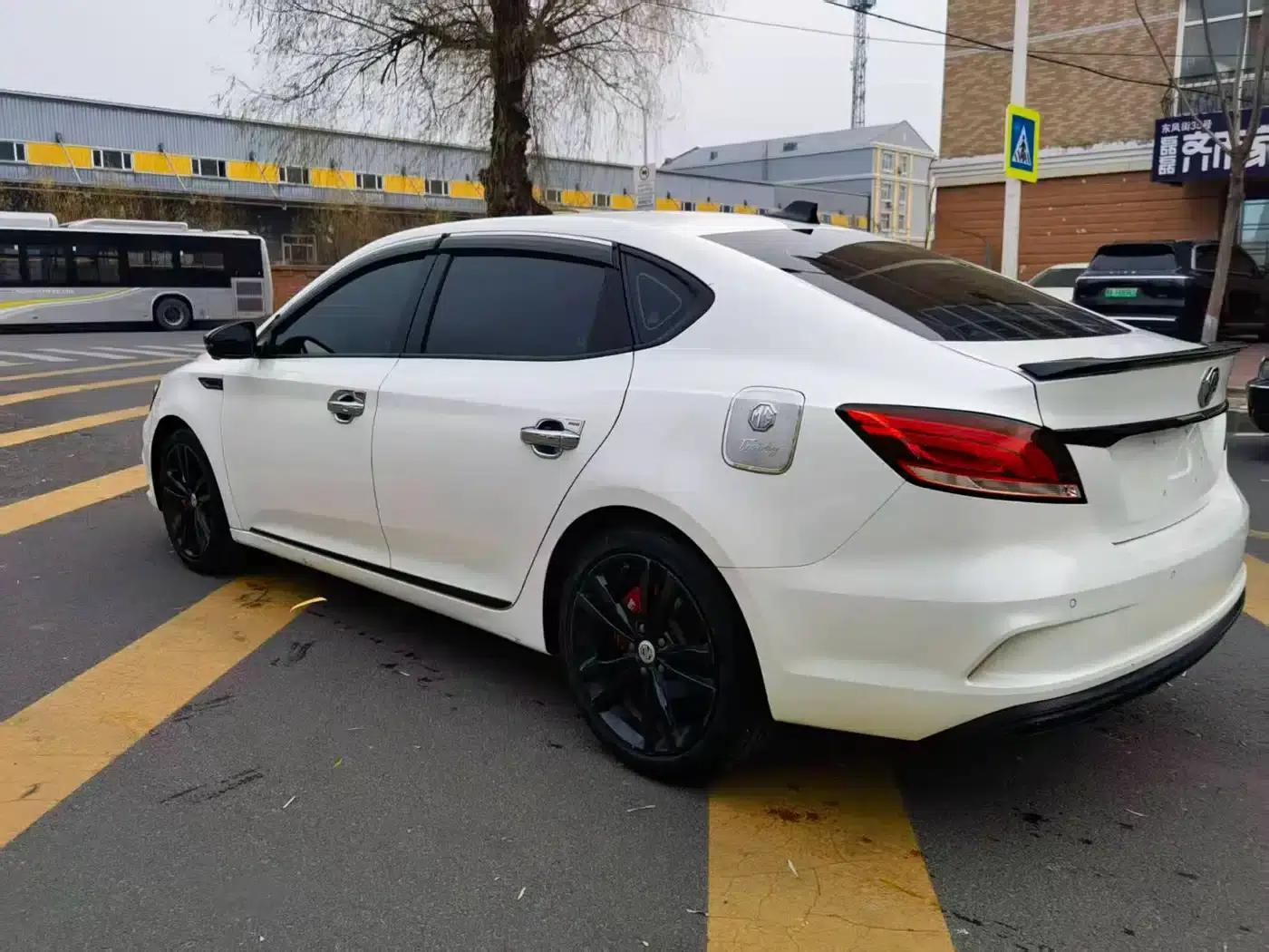 MG6 PHEV 2019 50T Trophy 5-Second Edition — миниатюра 5