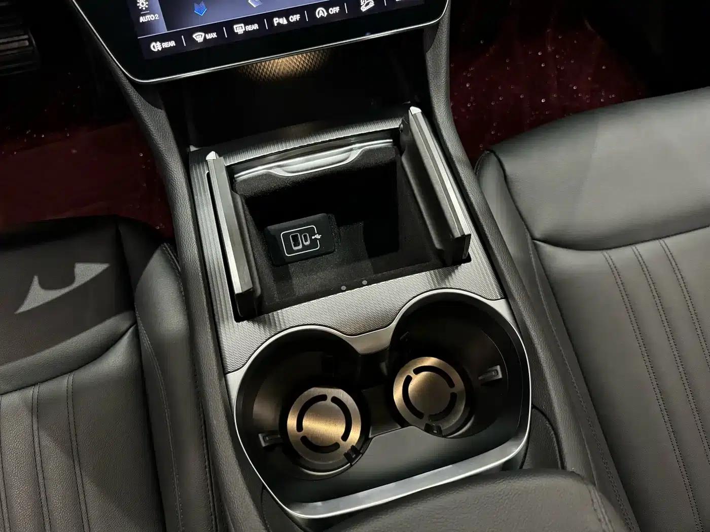 2023 Grecale 2.0T GT — миниатюра 10