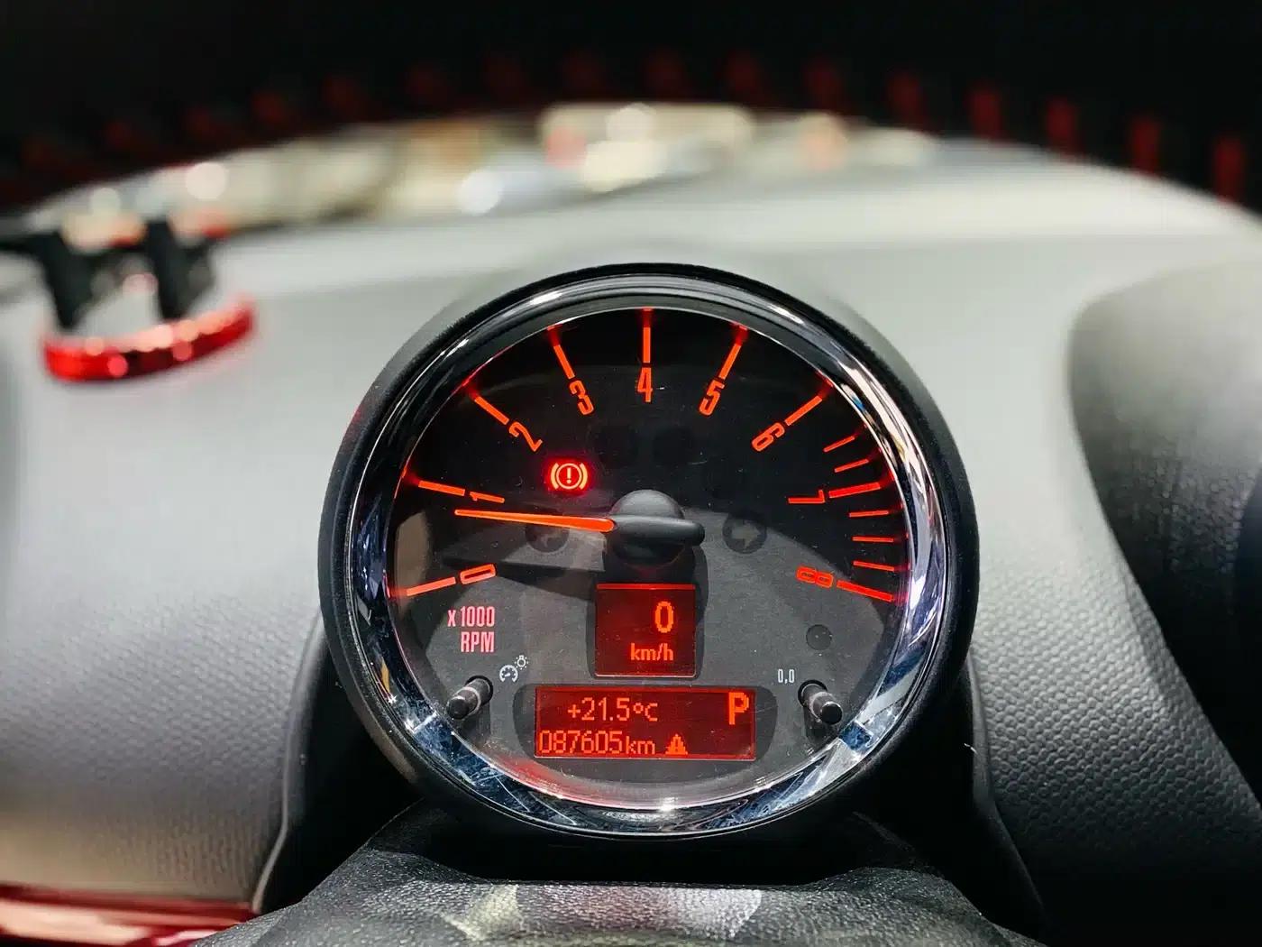 MINI JCW COUNTRYMAN 2013 1.6T JOHN COOPER WORKS A — миниатюра 18