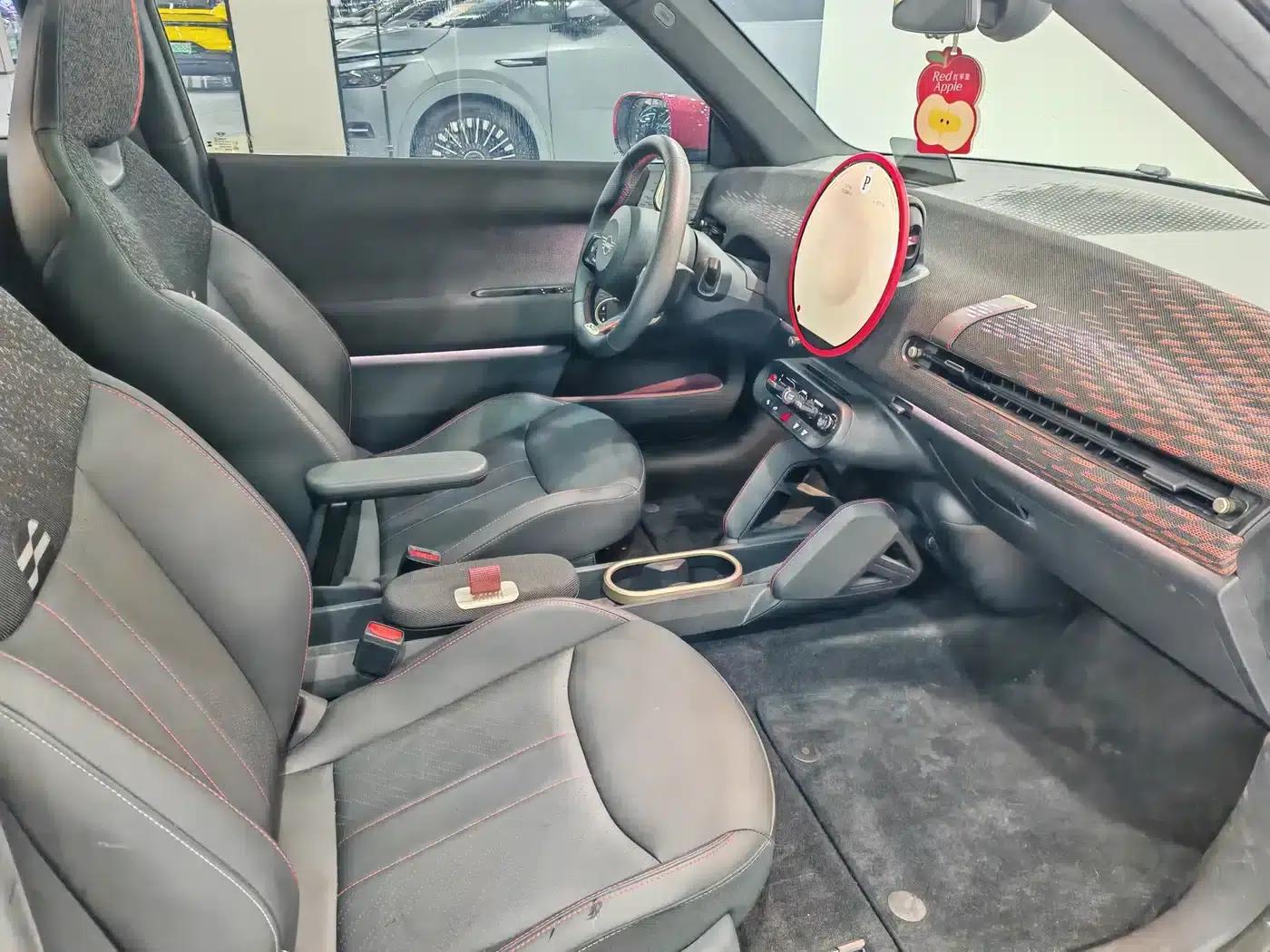 2025 Electric MINI JCW Facelift - JOHN COOPER WORKS — миниатюра 3