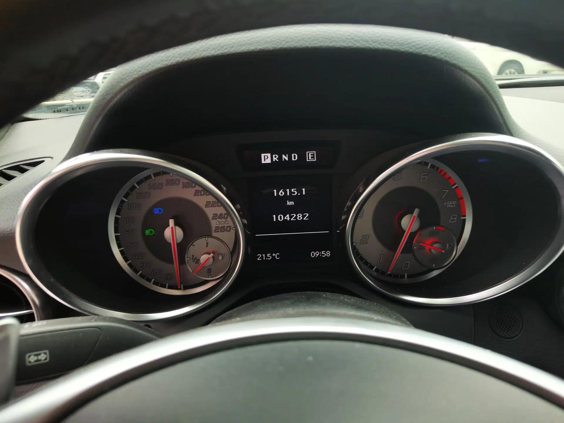 Mercedes-Benz SLK-Class 2011 SLK 200 Fashion Model — миниатюра 12