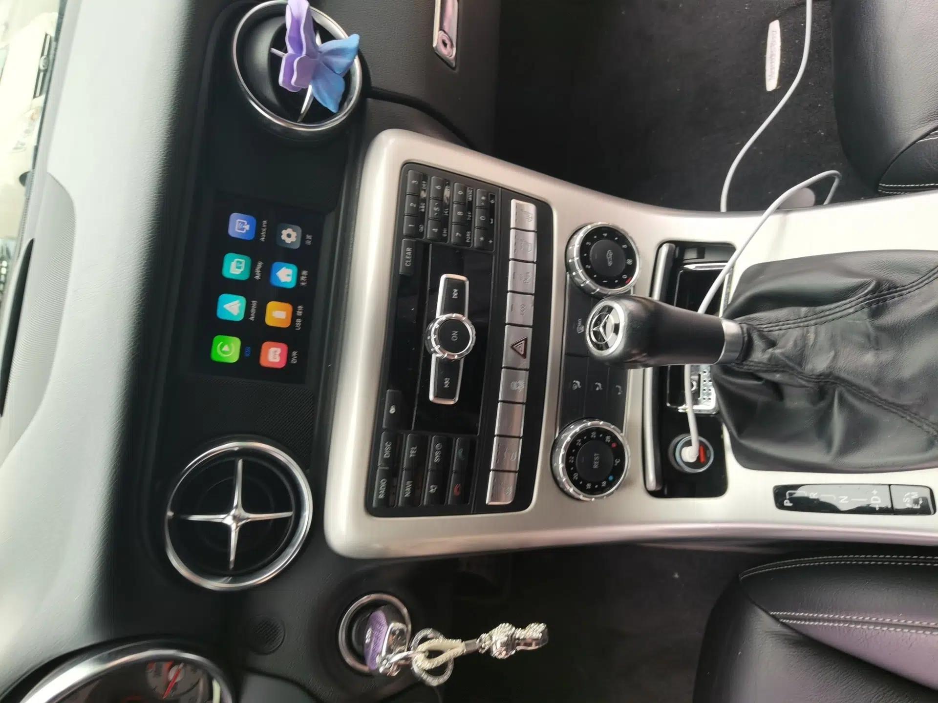 Mercedes-Benz SLK-Class 2011 SLK 200 Fashion Model — миниатюра 14