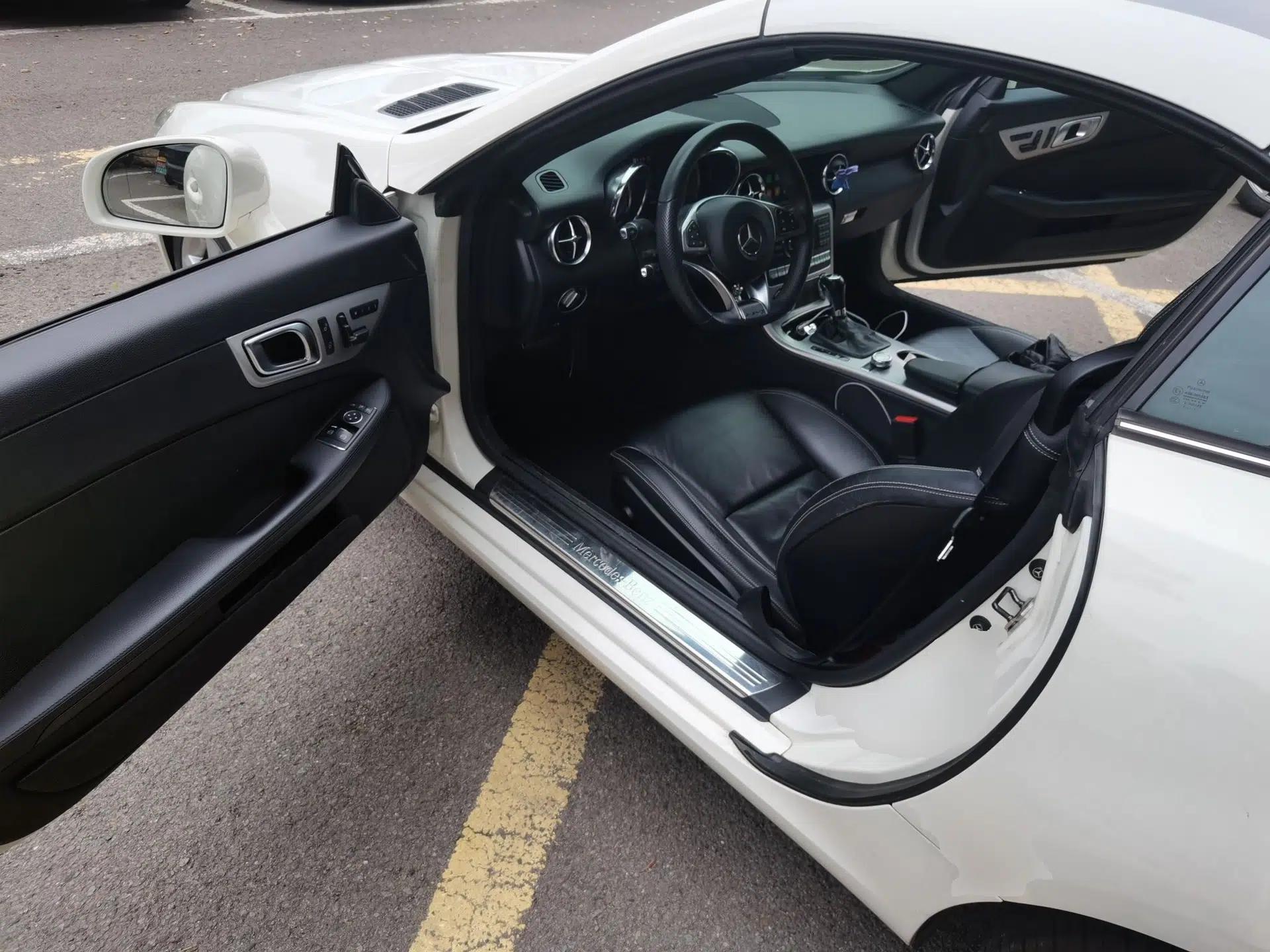 Mercedes-Benz SLK-Class 2011 SLK 200 Fashion Model — миниатюра 17