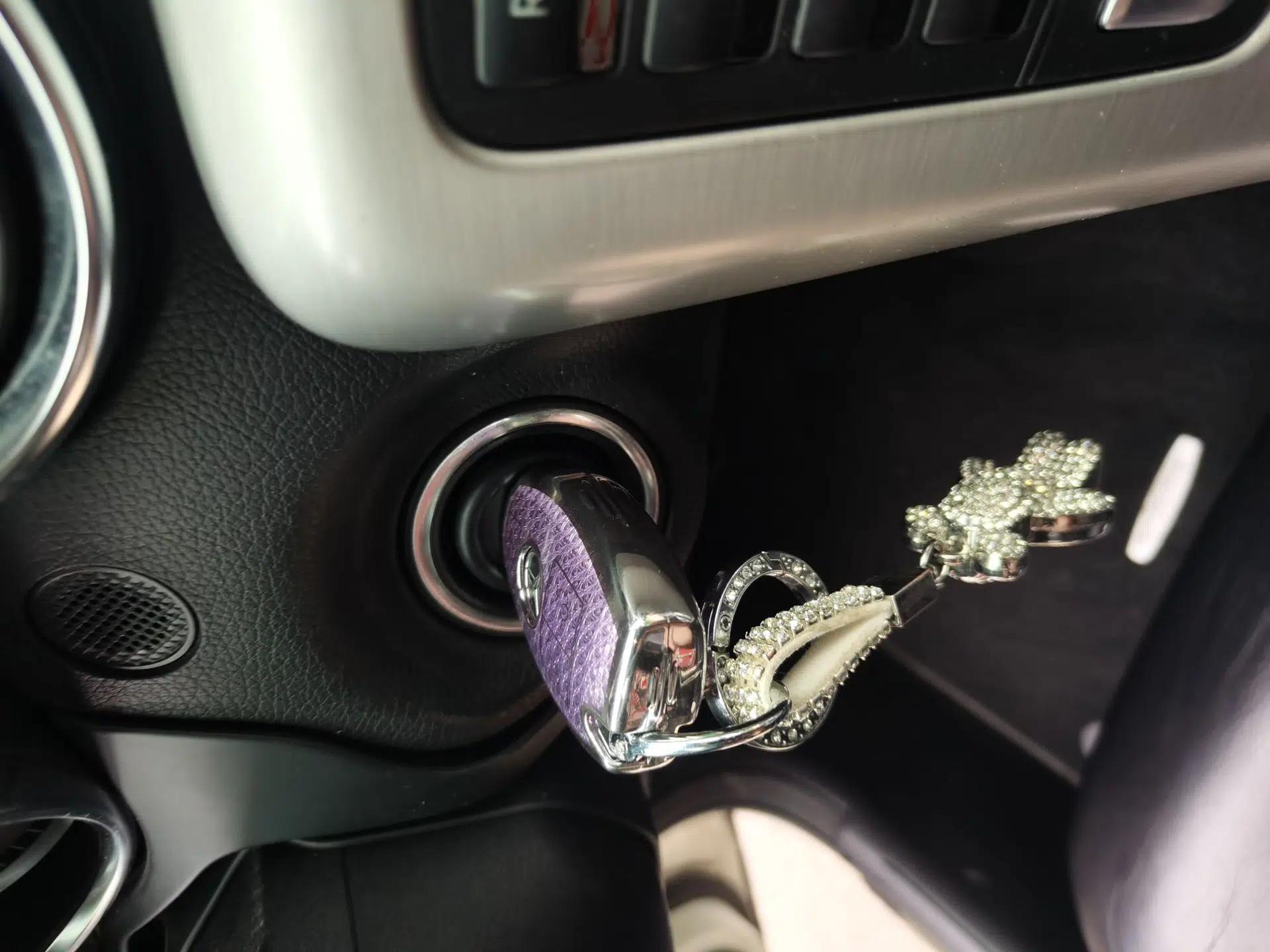 Mercedes-Benz SLK-Class 2011 SLK 200 Fashion Model — миниатюра 9