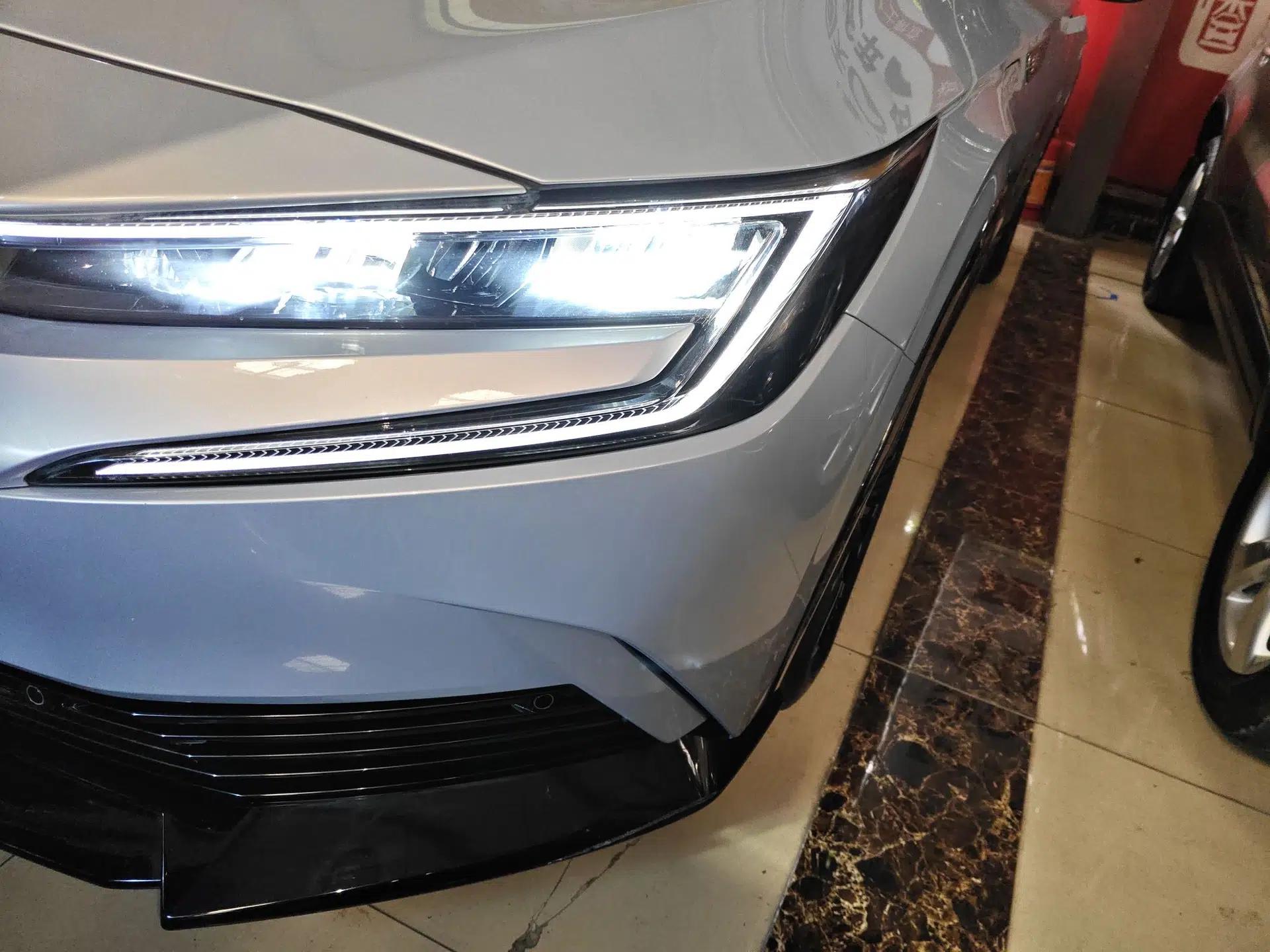 Honda e:NP2 2024 Advanced Edition — миниатюра 5