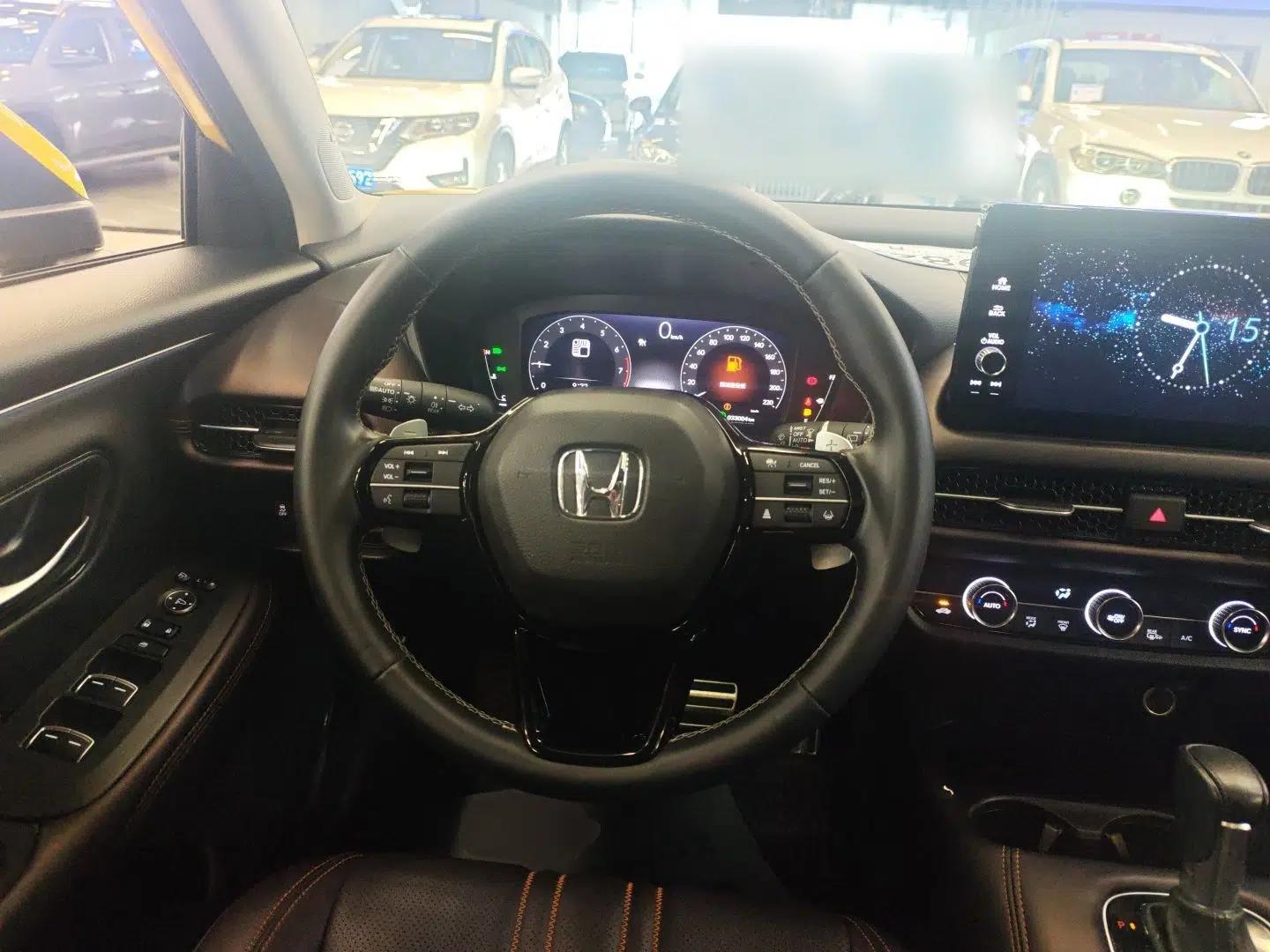 Honda ZR-V 2022 1.5T CVT Deluxe Edition — миниатюра 14