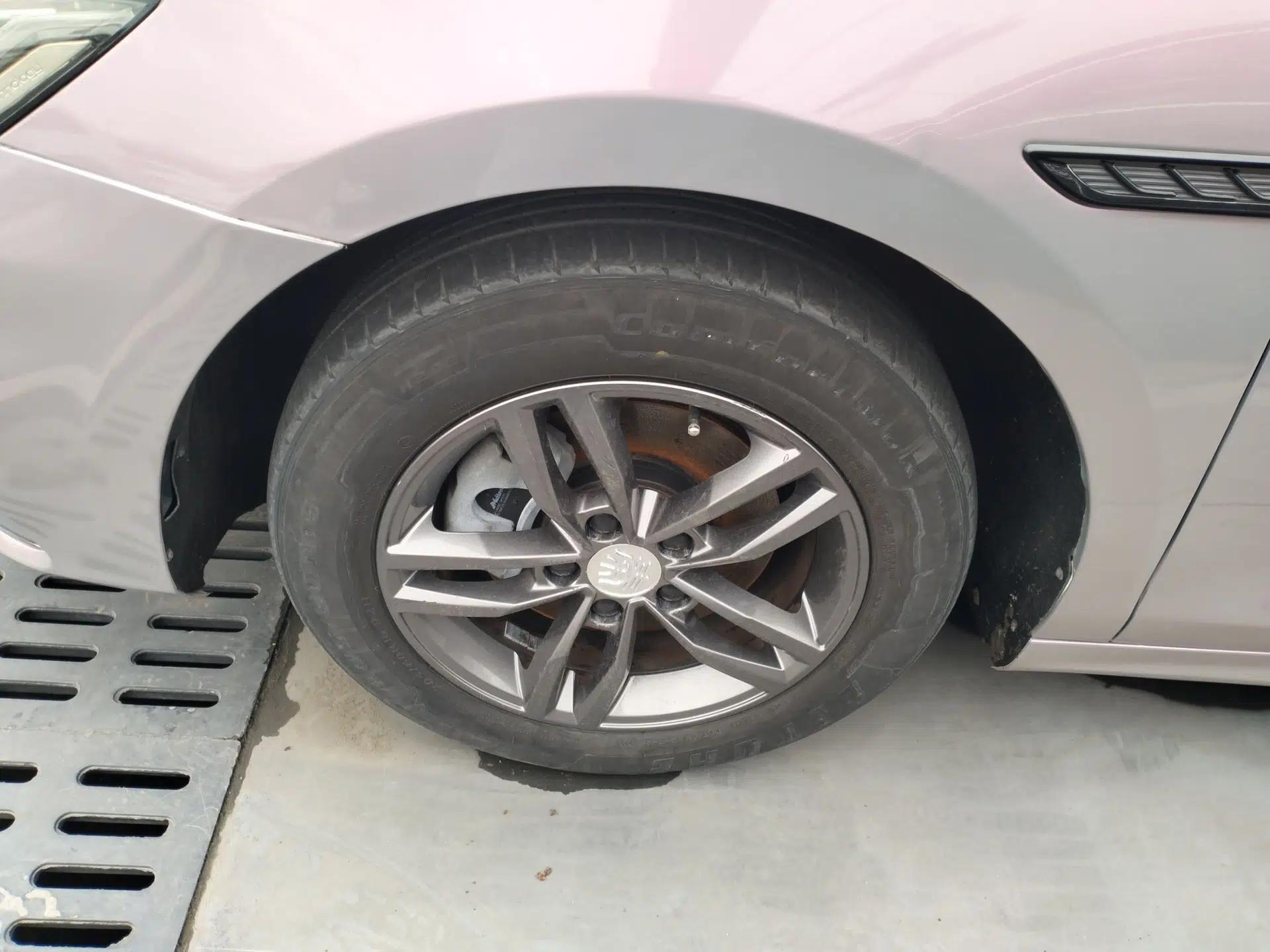 BYD Qin Pro 2018 1.5TI Automatic Smart Connect FENGSHANG Model — миниатюра 8