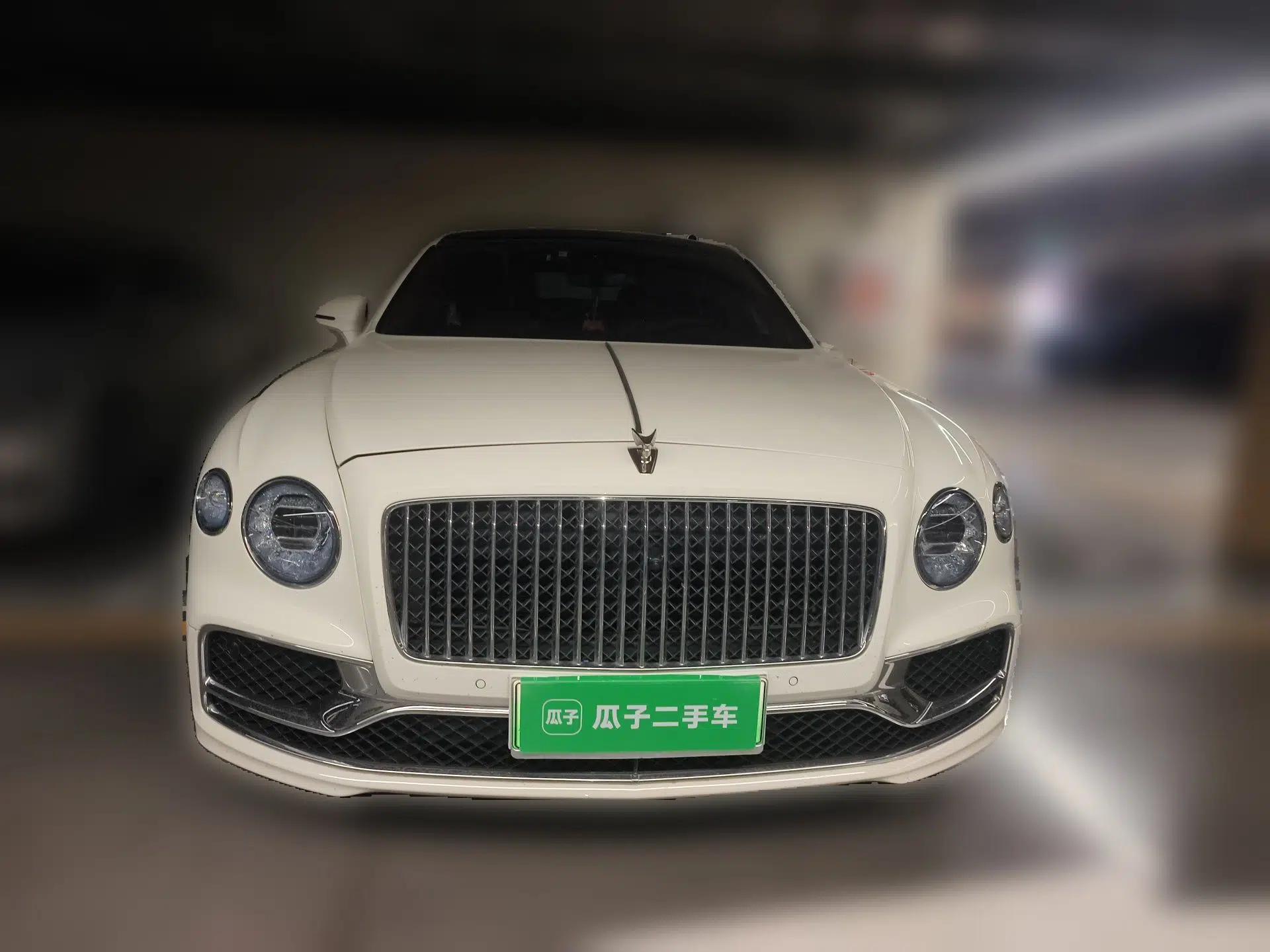 Bentley Flying Spur Plug-in Hybrid 2022 2.9T V6 Hybrid — миниатюра 2