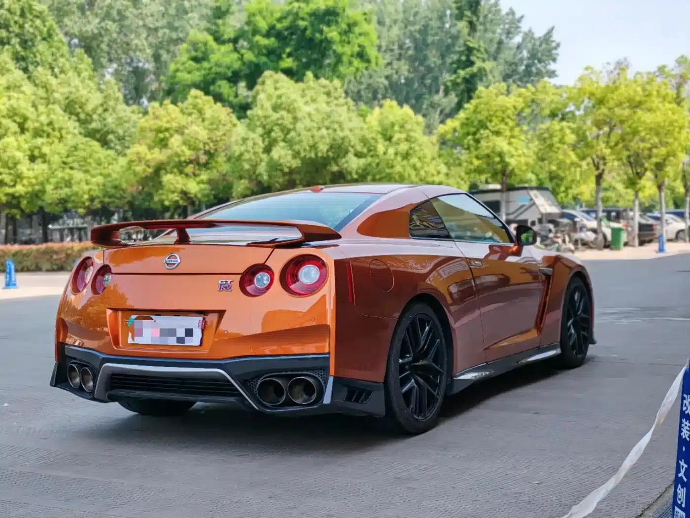 2017 Nissan GT-R 3.8T Flagship Edition — миниатюра 3