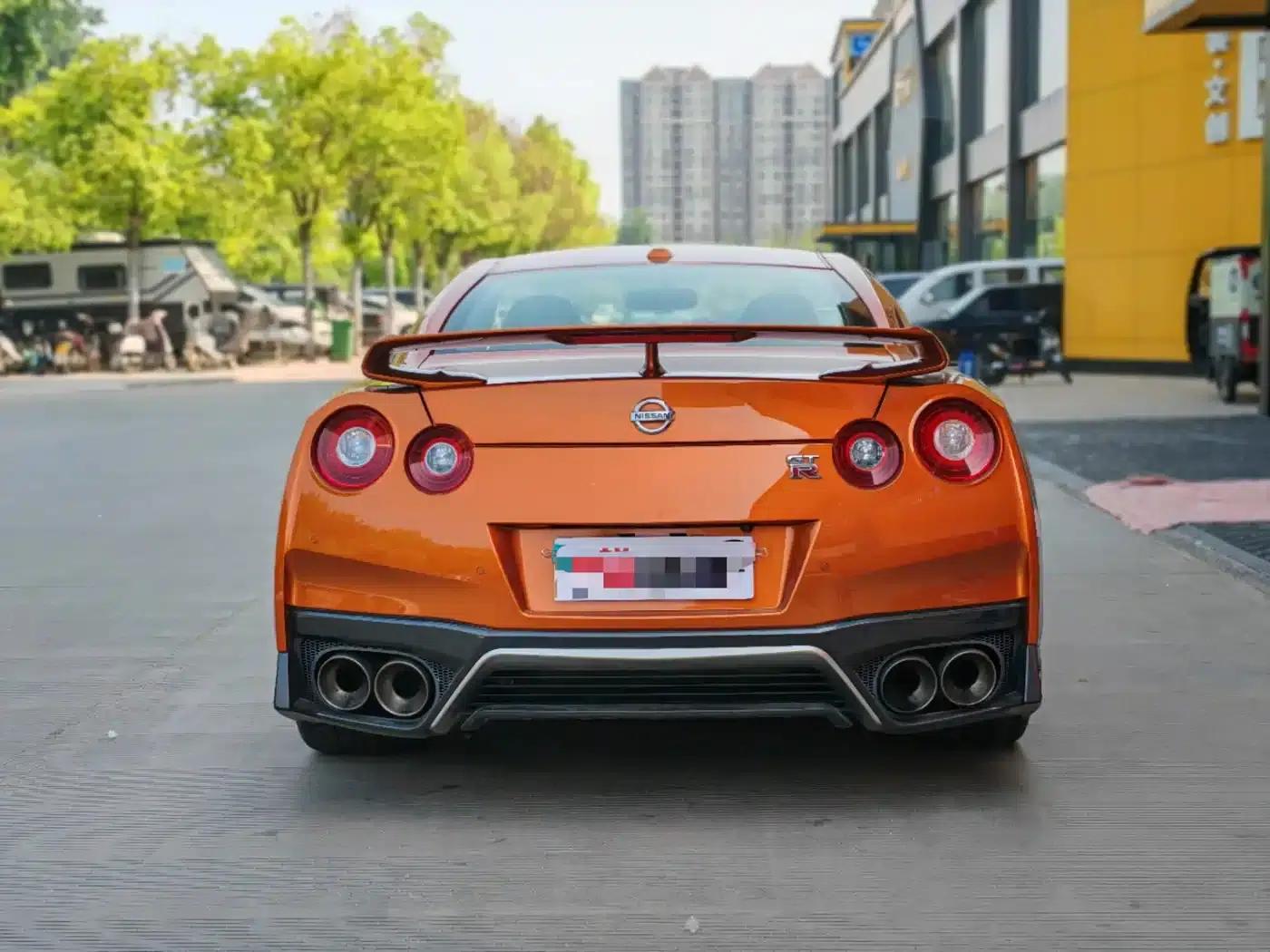 2017 Nissan GT-R 3.8T Flagship Edition — миниатюра 4