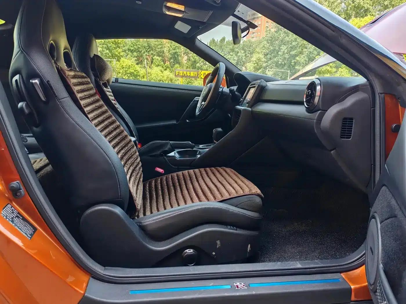 2017 Nissan GT-R 3.8T Flagship Edition — миниатюра 5