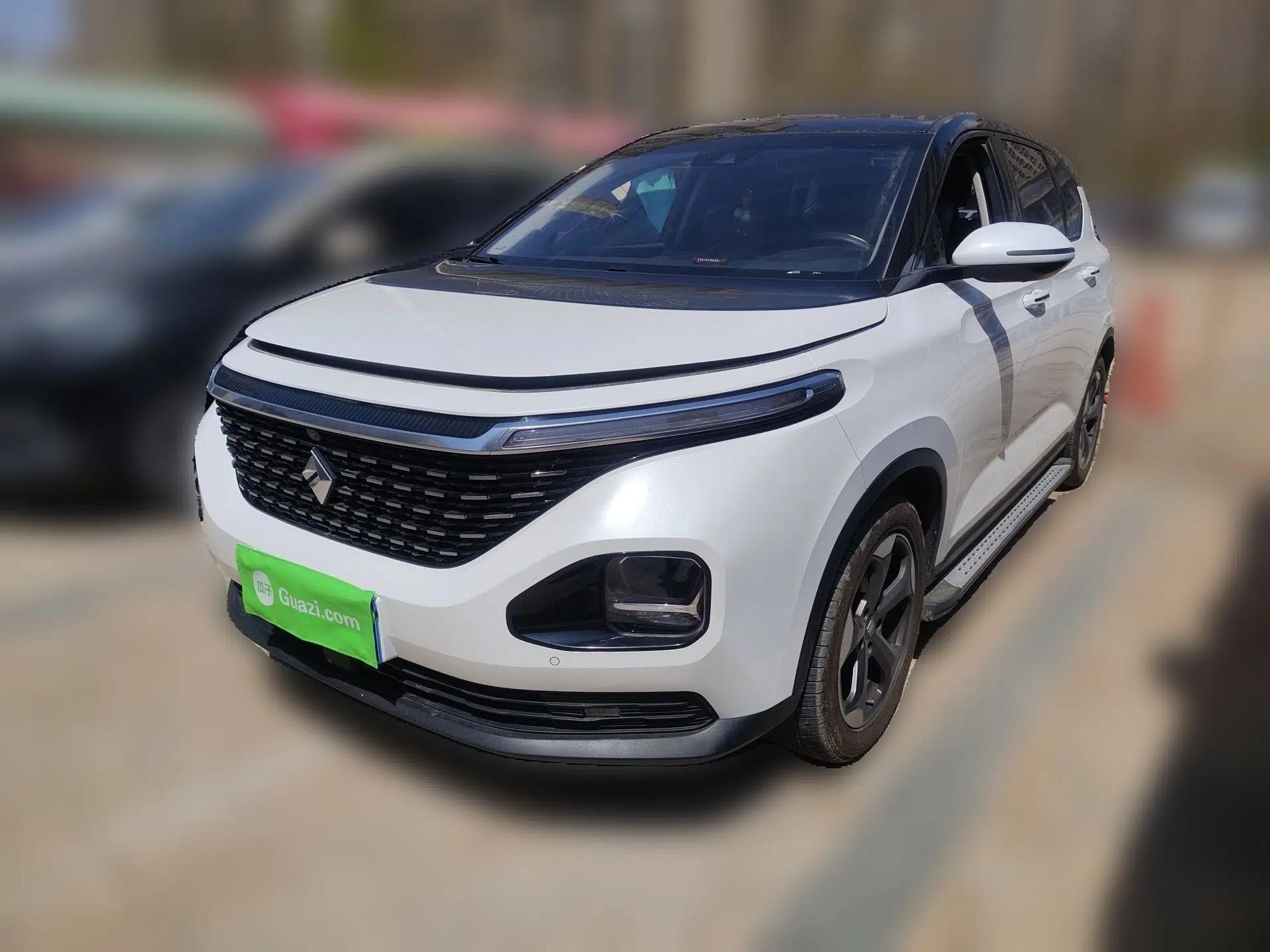 Baojun RM-5 2019 1.5T CVT 24-Hour Online Premium Version 7 Seats — миниатюра 1