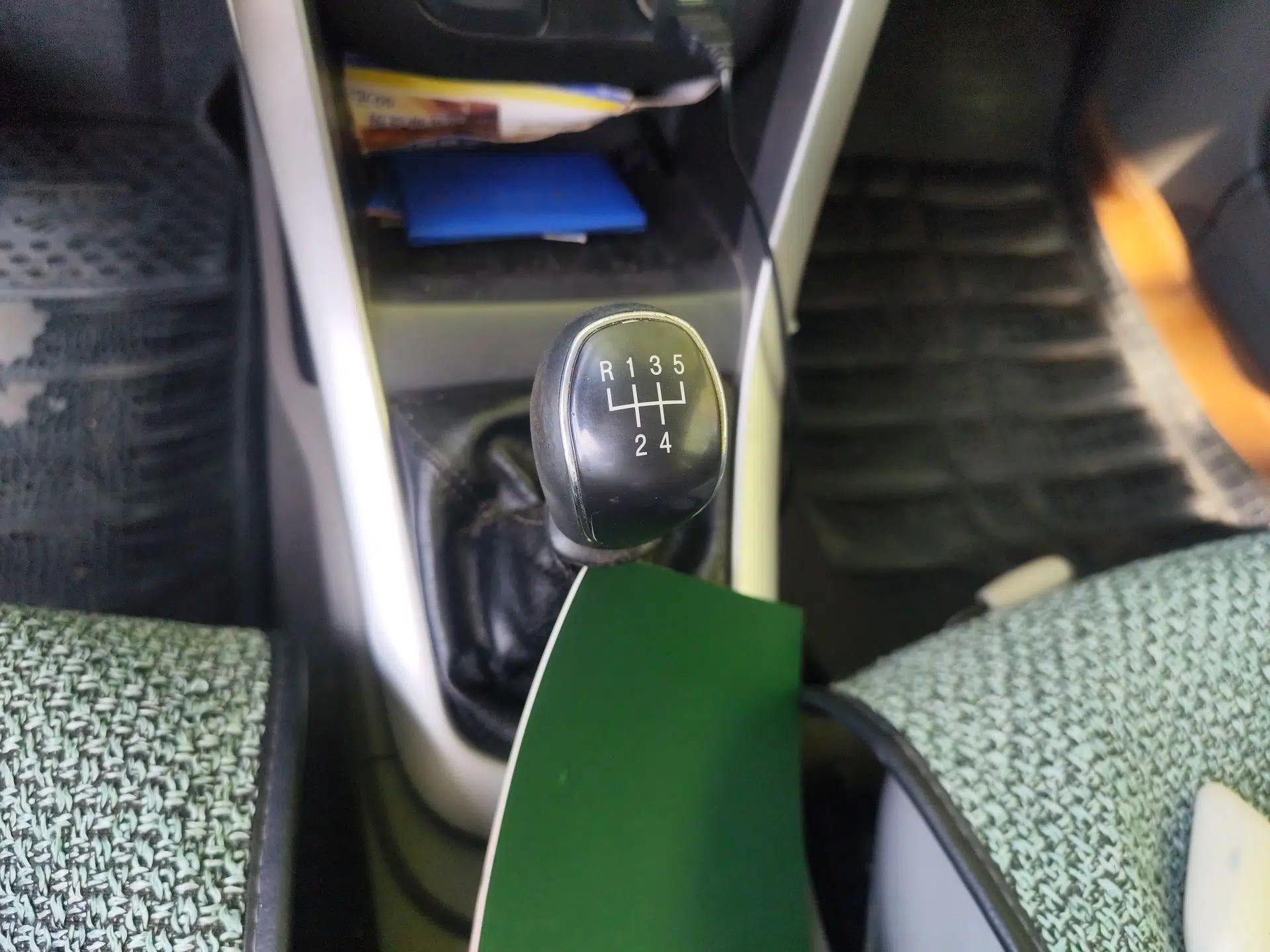 Baojun 630 2011 1.5L manual Comfort trim level — миниатюра 15