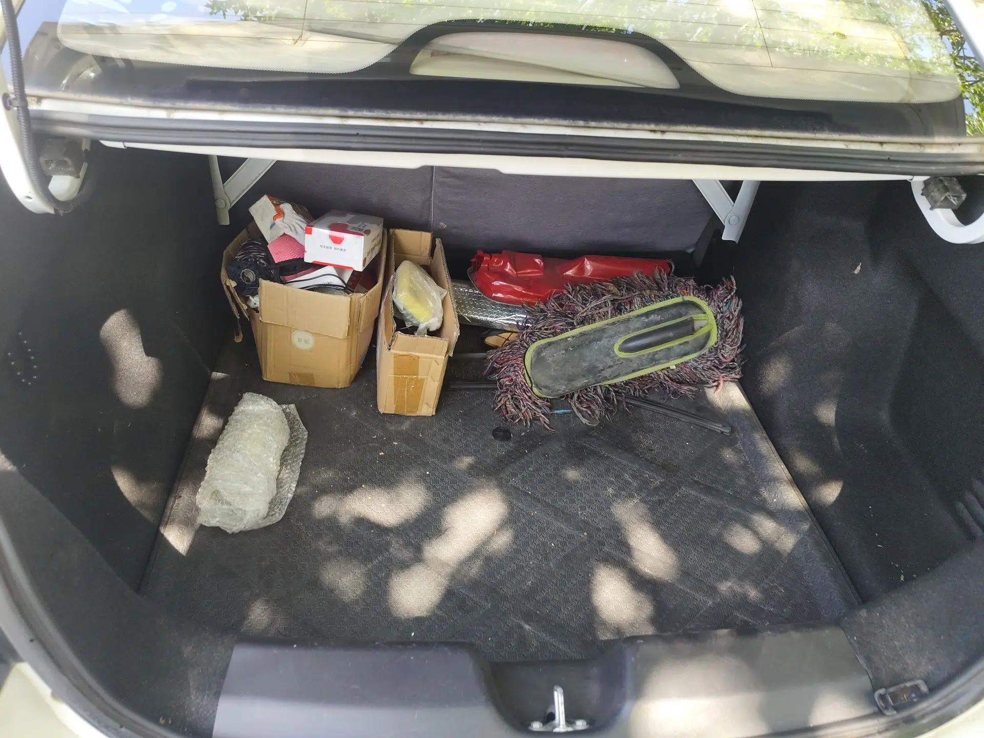 Baojun 630 2011 1.5L manual Comfort trim level — миниатюра 20