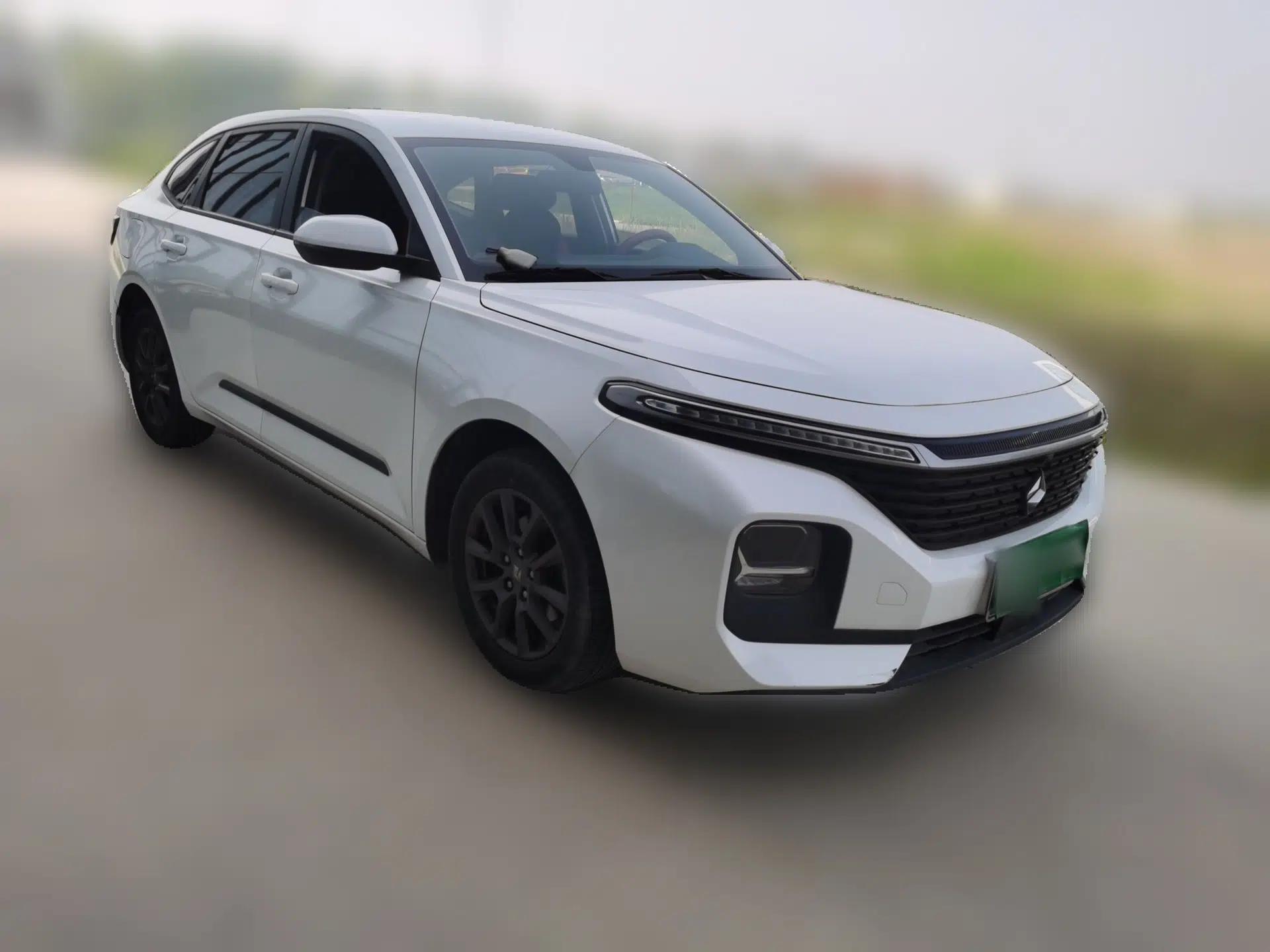 Baojun RC-5 2020 1.5L CVT Smart Elite Edition — миниатюра 3